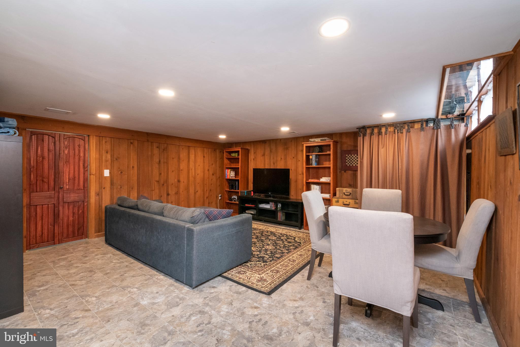 LOCH RAVEN VILLAGE - Residential