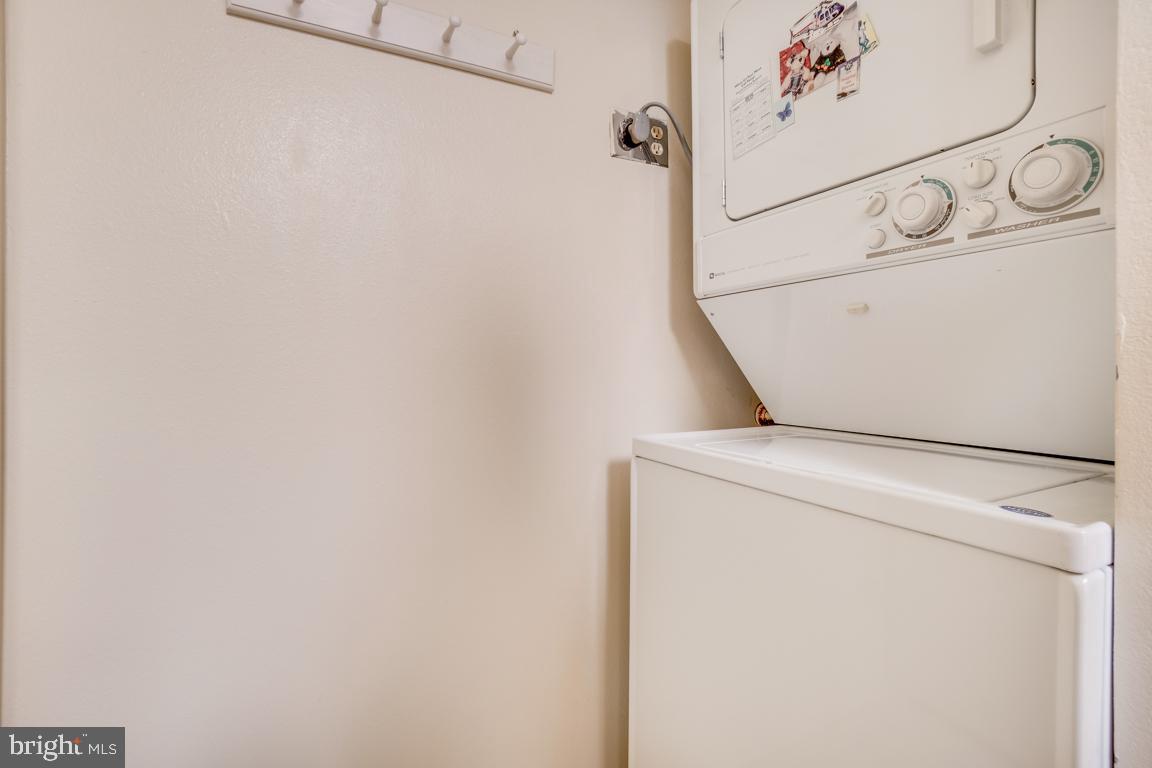 ALEXANDRIA KNOLLS - Residential