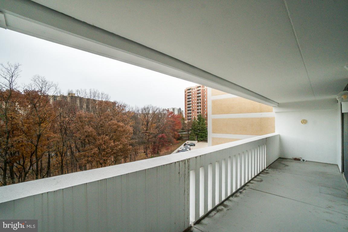 ALEXANDRIA KNOLLS - Residential