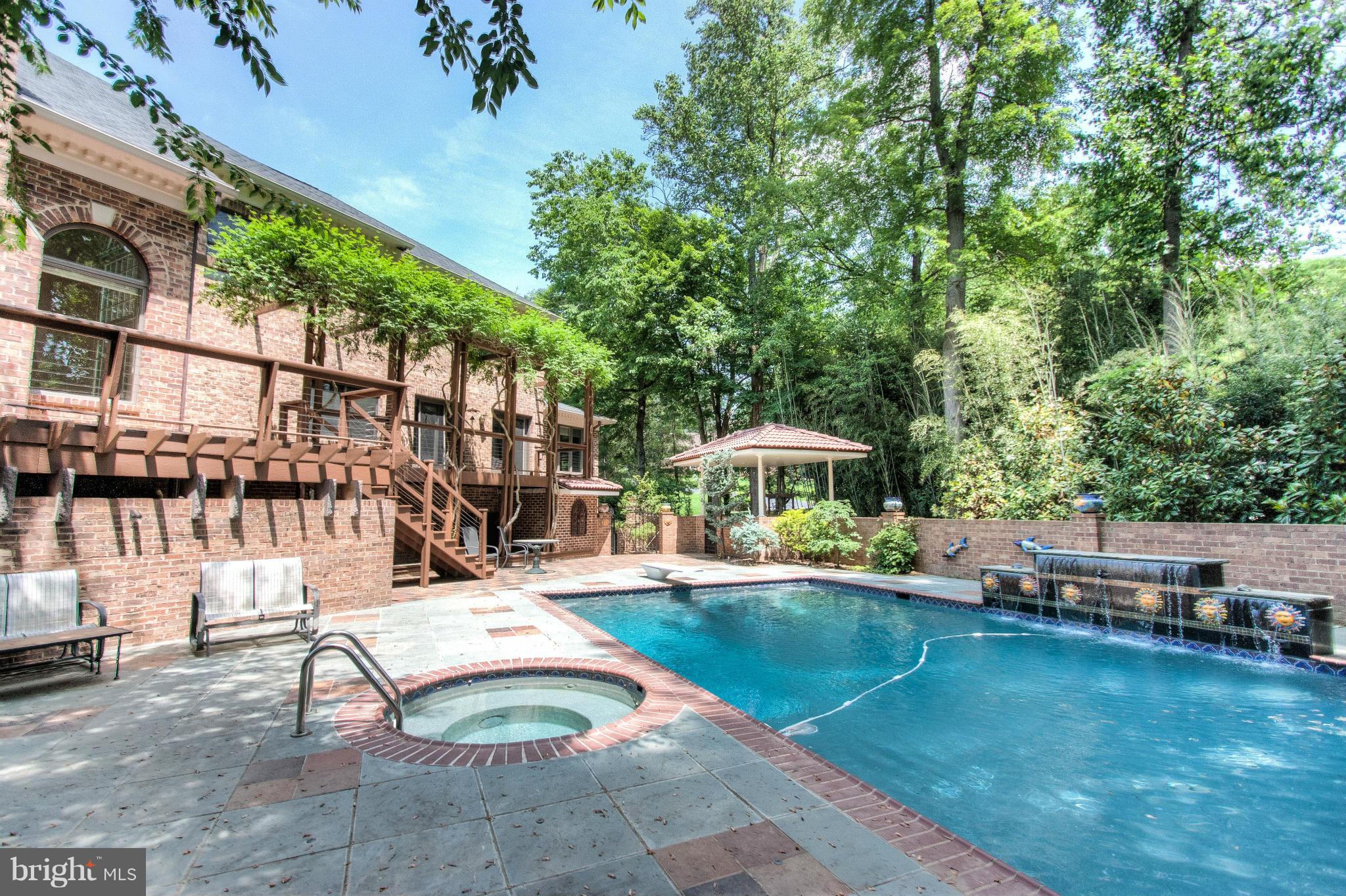 GEORGETOWN PLACE - Residential