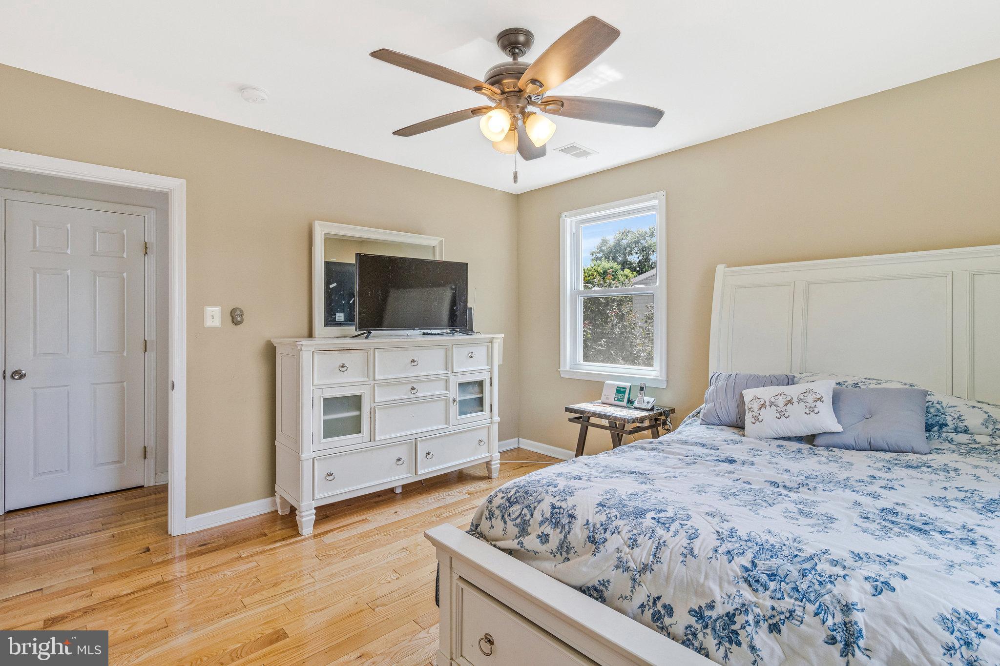 GREEN MEADOWS - Residential Lease