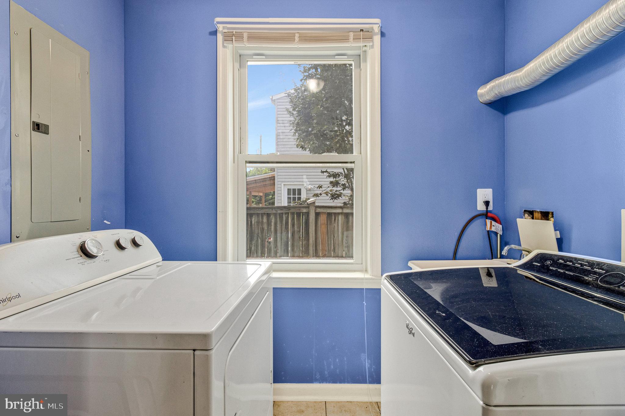 GREEN MEADOWS - Residential Lease