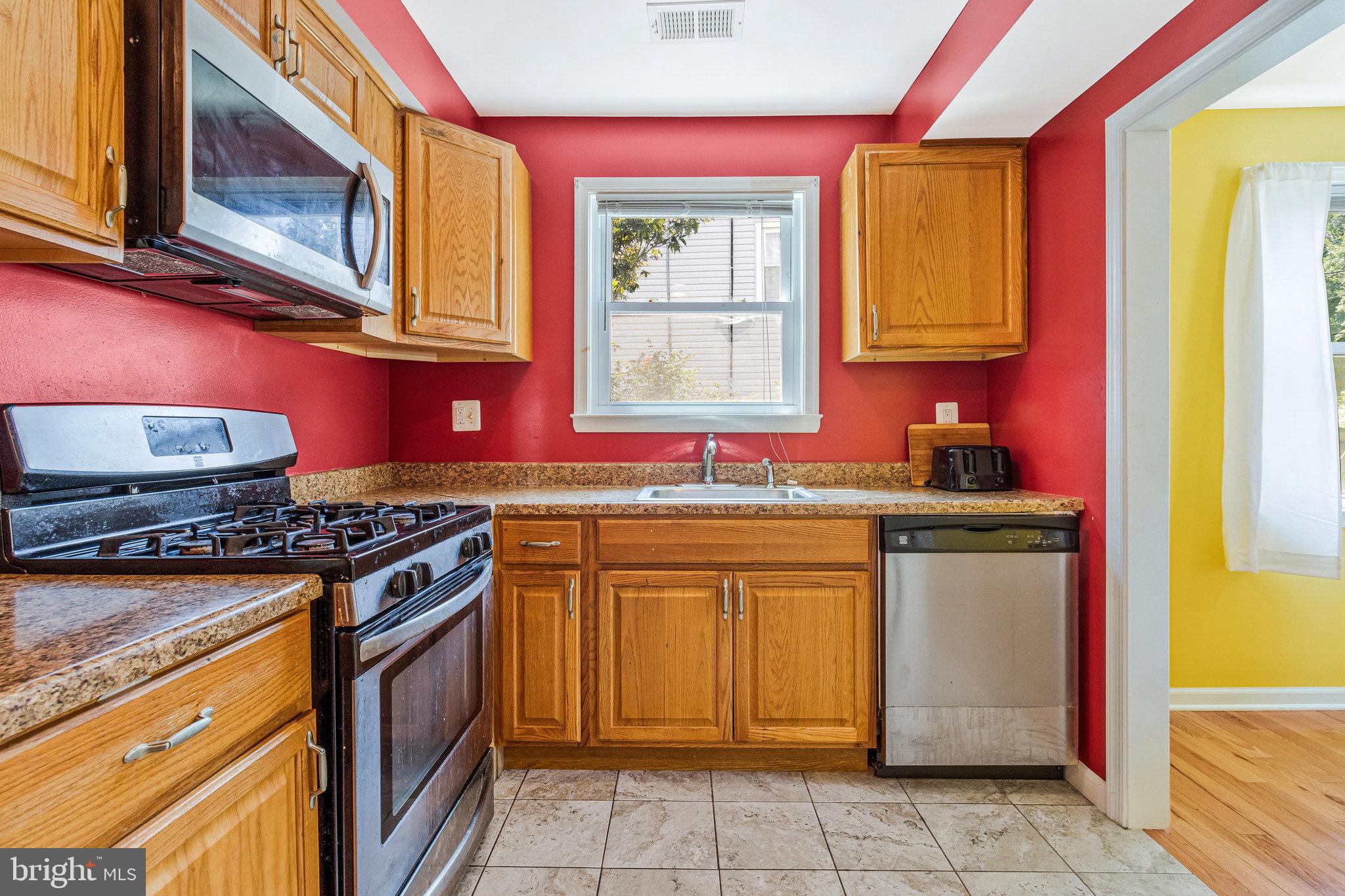 GREEN MEADOWS - Residential Lease