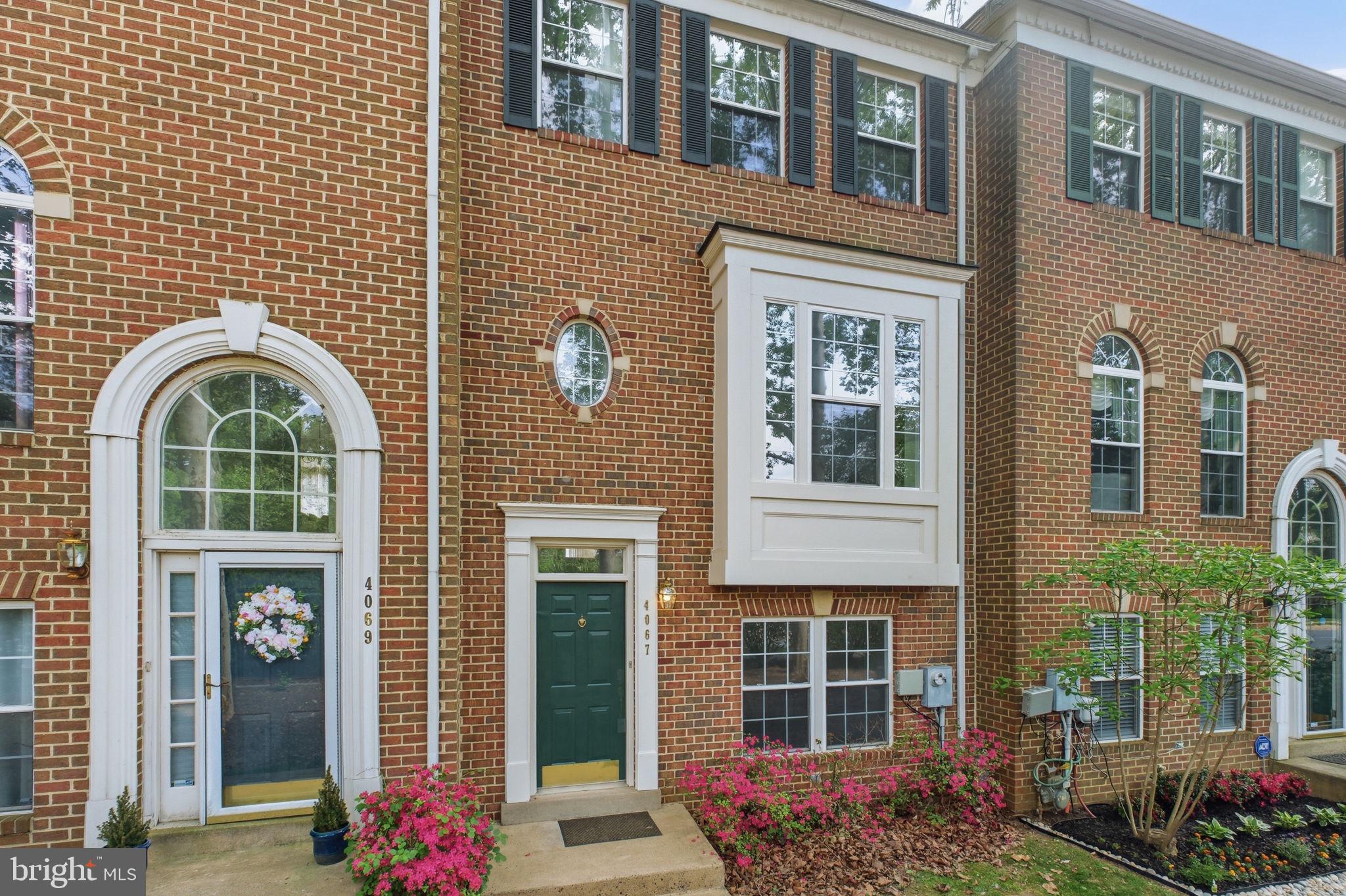 4067 FOUNTAINSIDE LANE