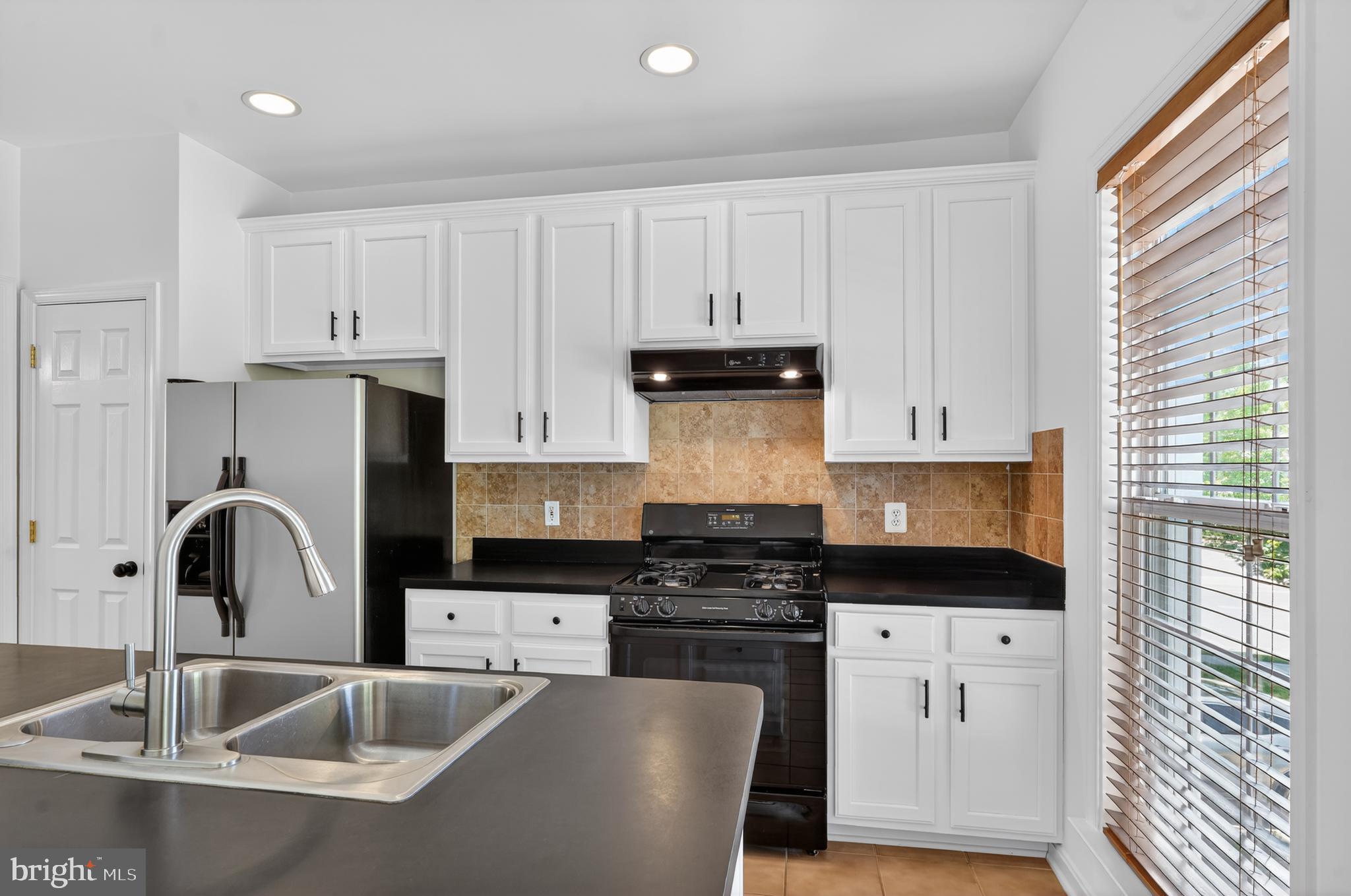 5369 CRIMSON SKY COURT