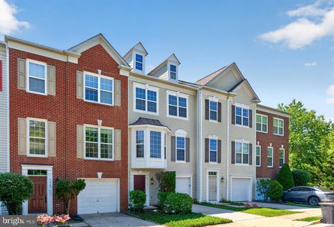 Photo of 5369 Crimson Sky Court, CENTREVILLE, VA 20120 (MLS # VAFX2300252)