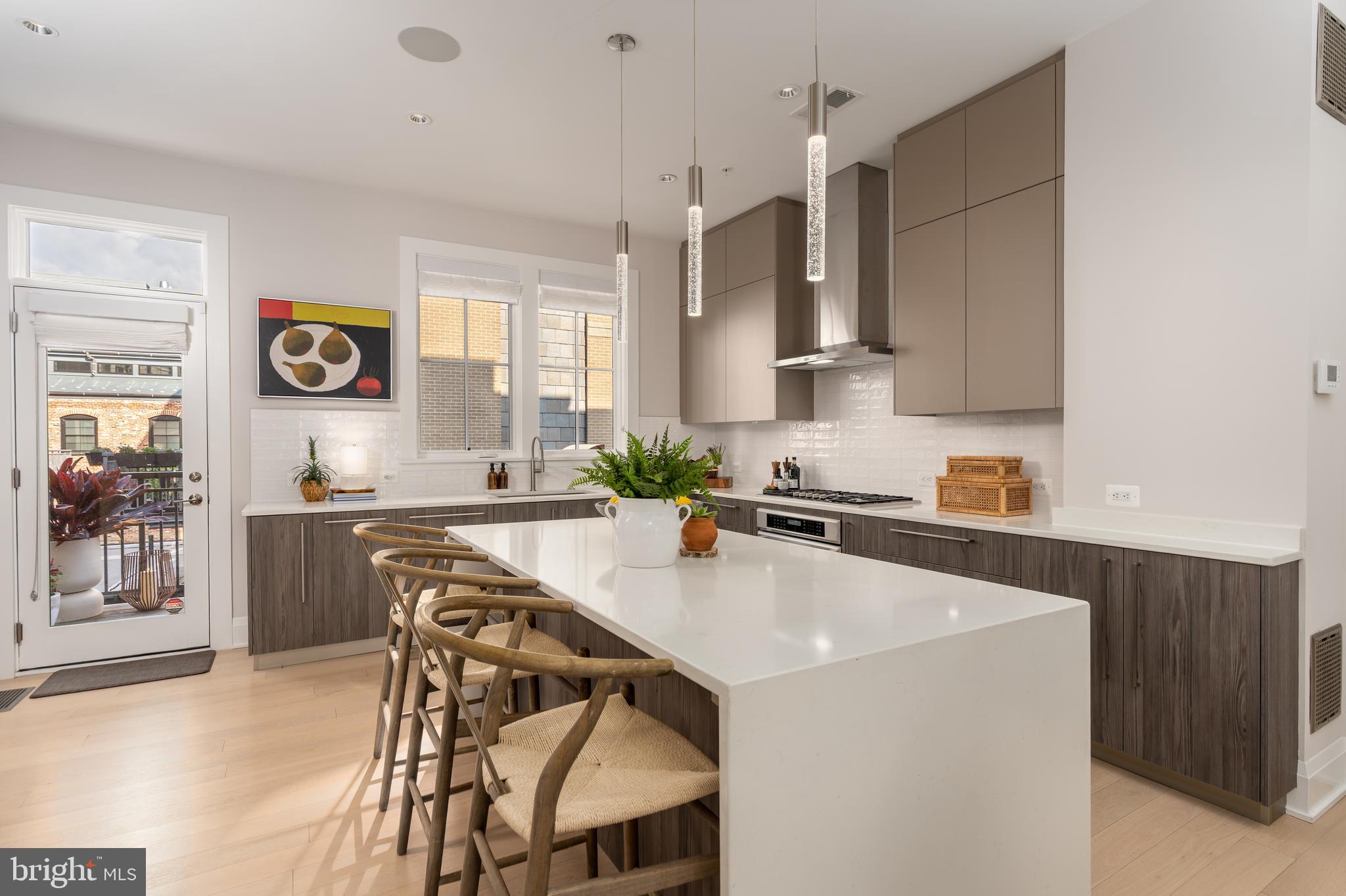 ROBINSON LANDING - Residential