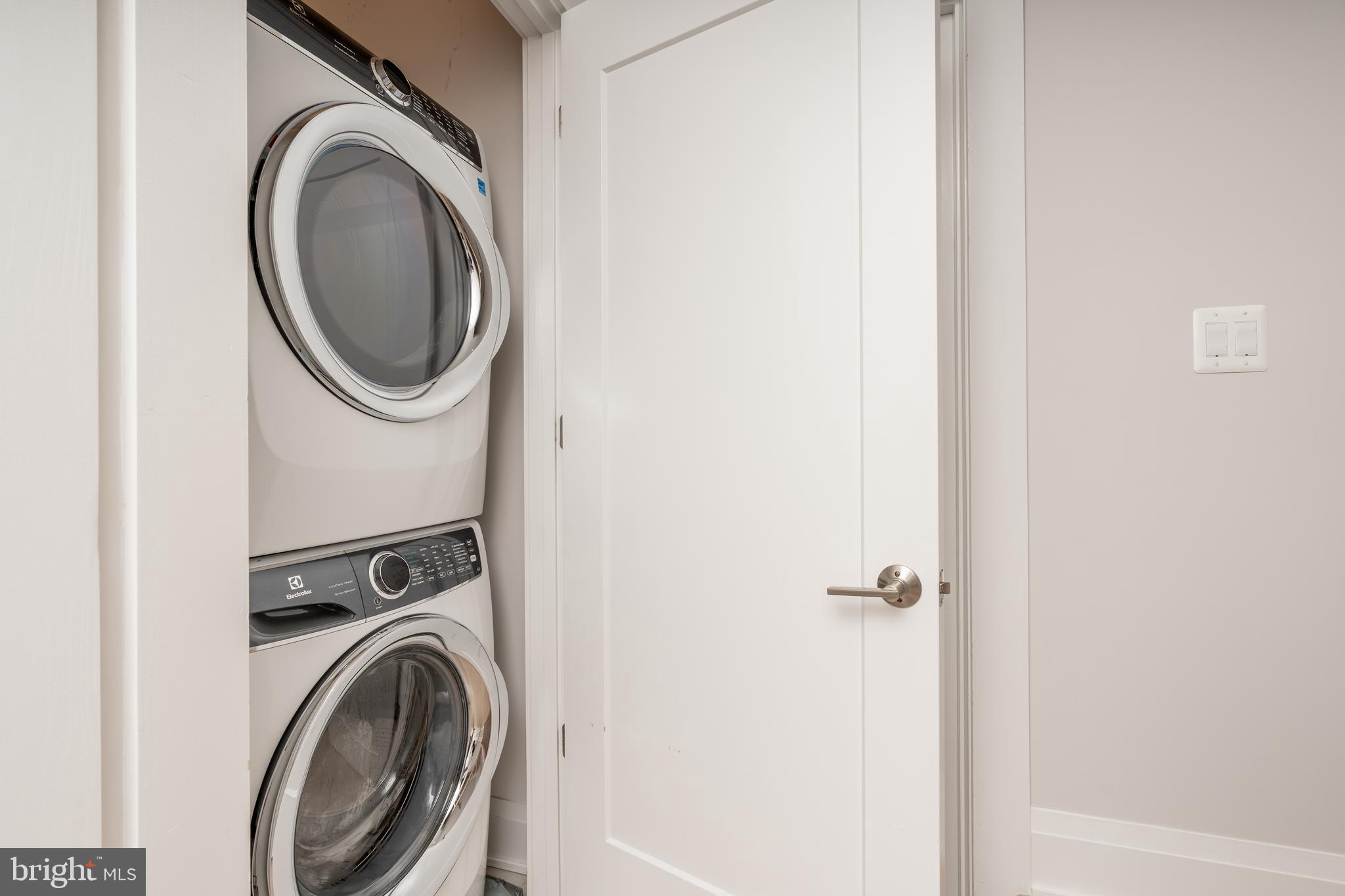 ROBINSON LANDING - Residential