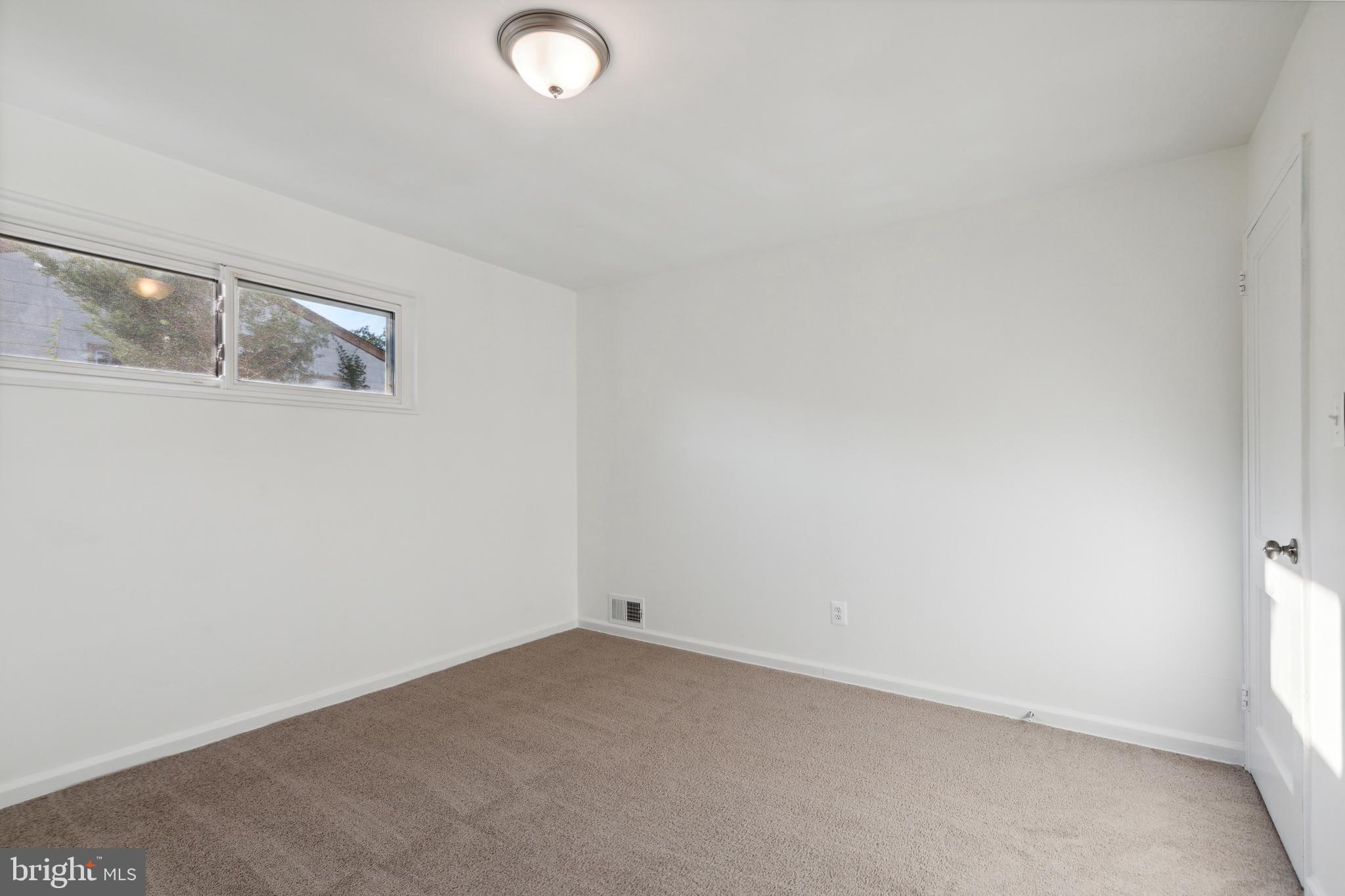 LE VELLE HEIGHTS - Residential