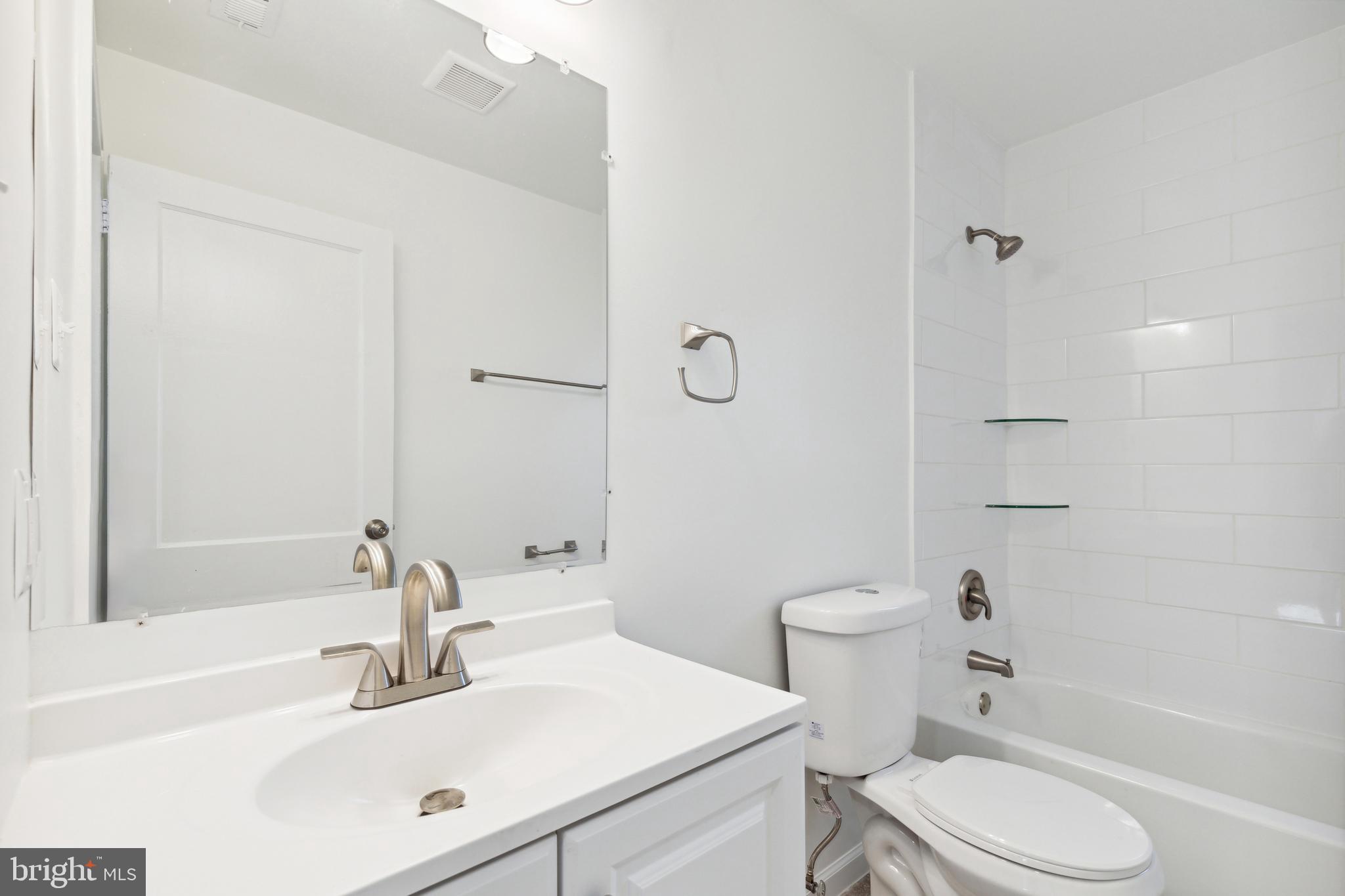 LE VELLE HEIGHTS - Residential