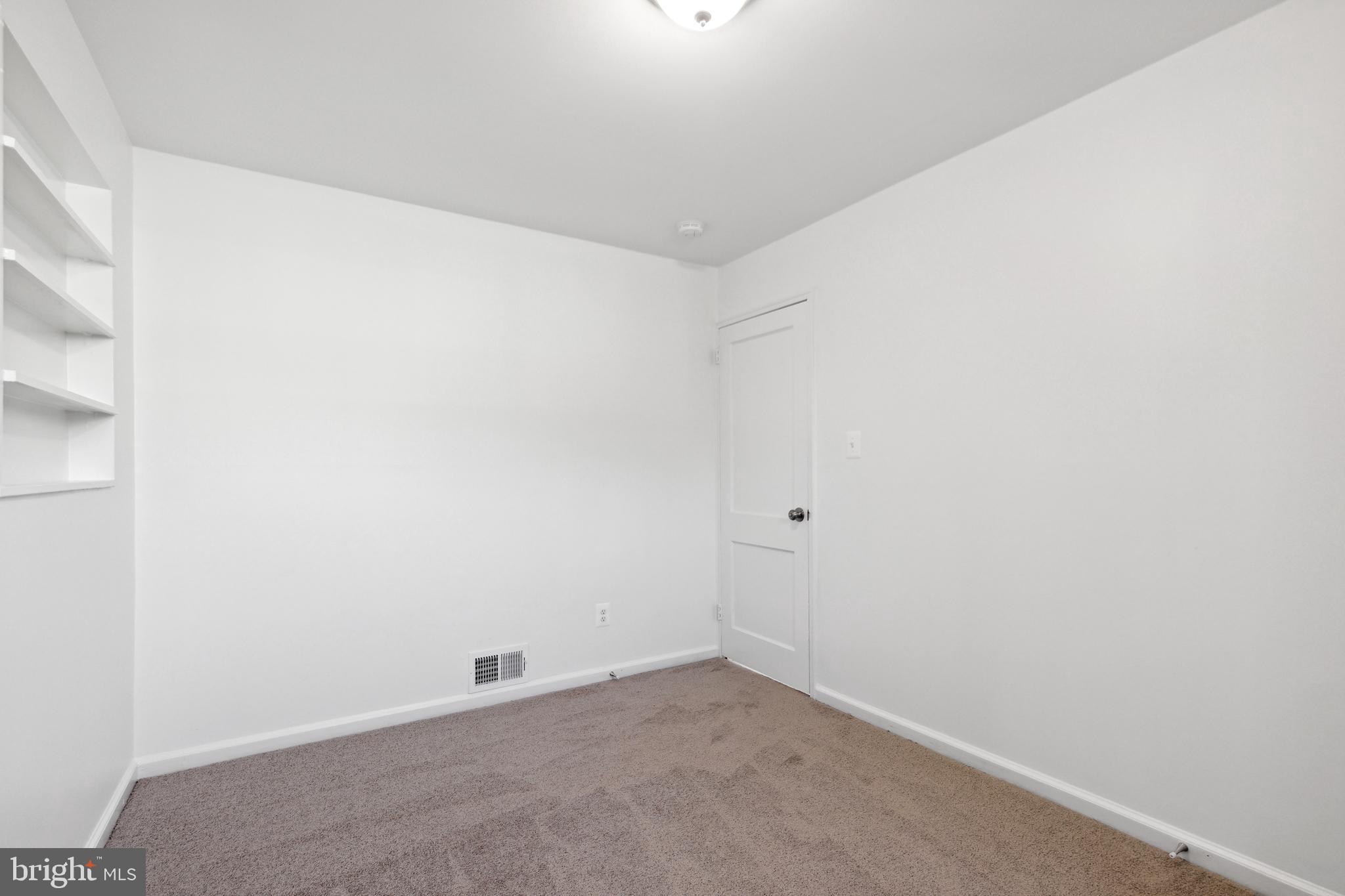 LE VELLE HEIGHTS - Residential