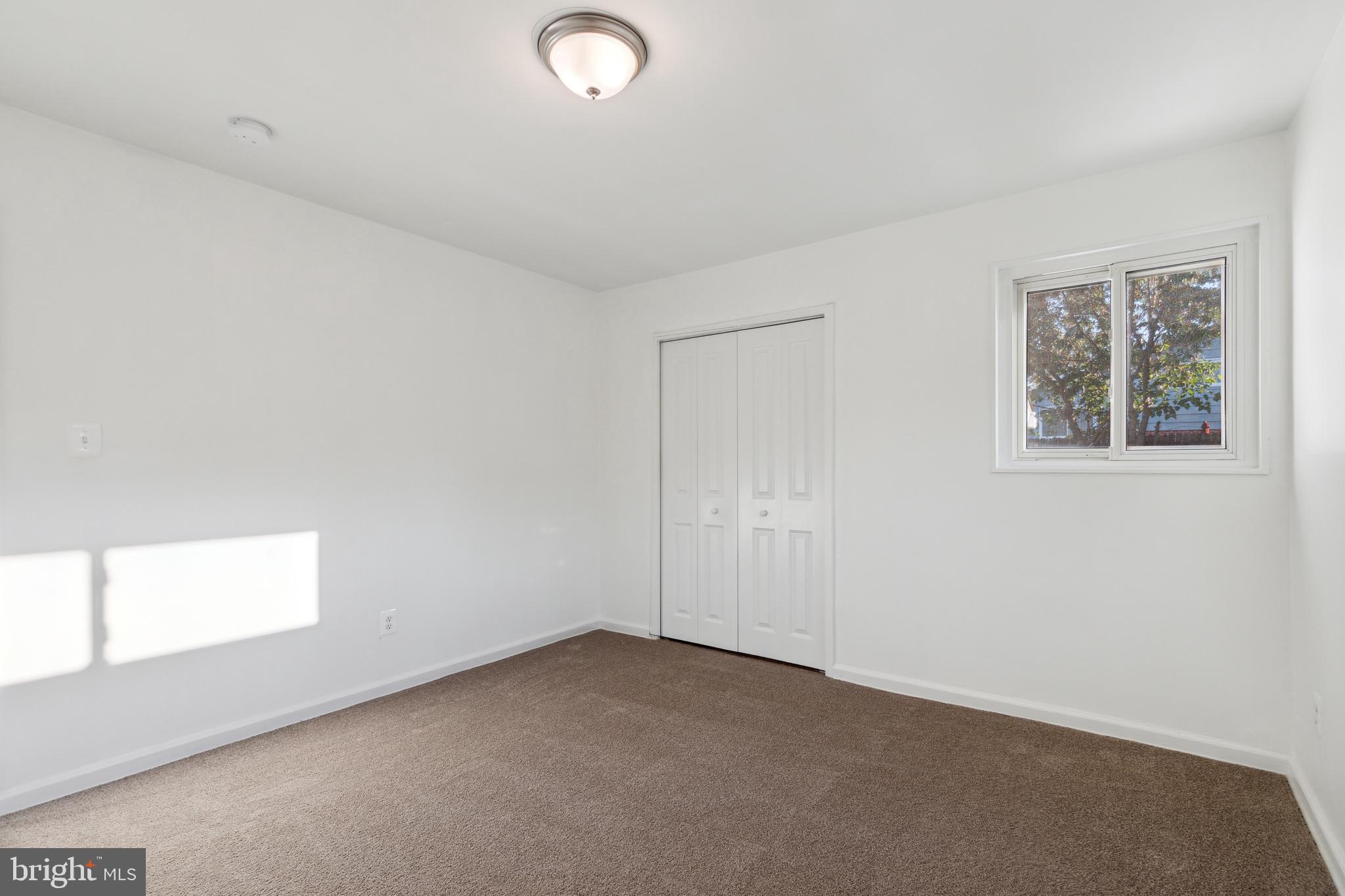 LE VELLE HEIGHTS - Residential