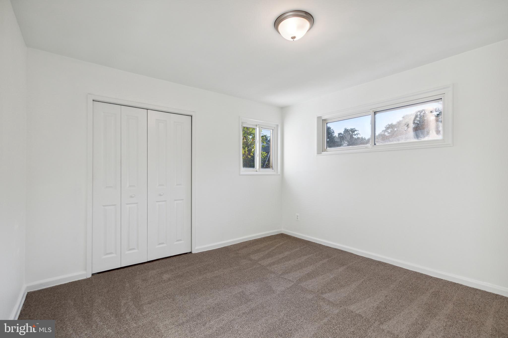 LE VELLE HEIGHTS - Residential