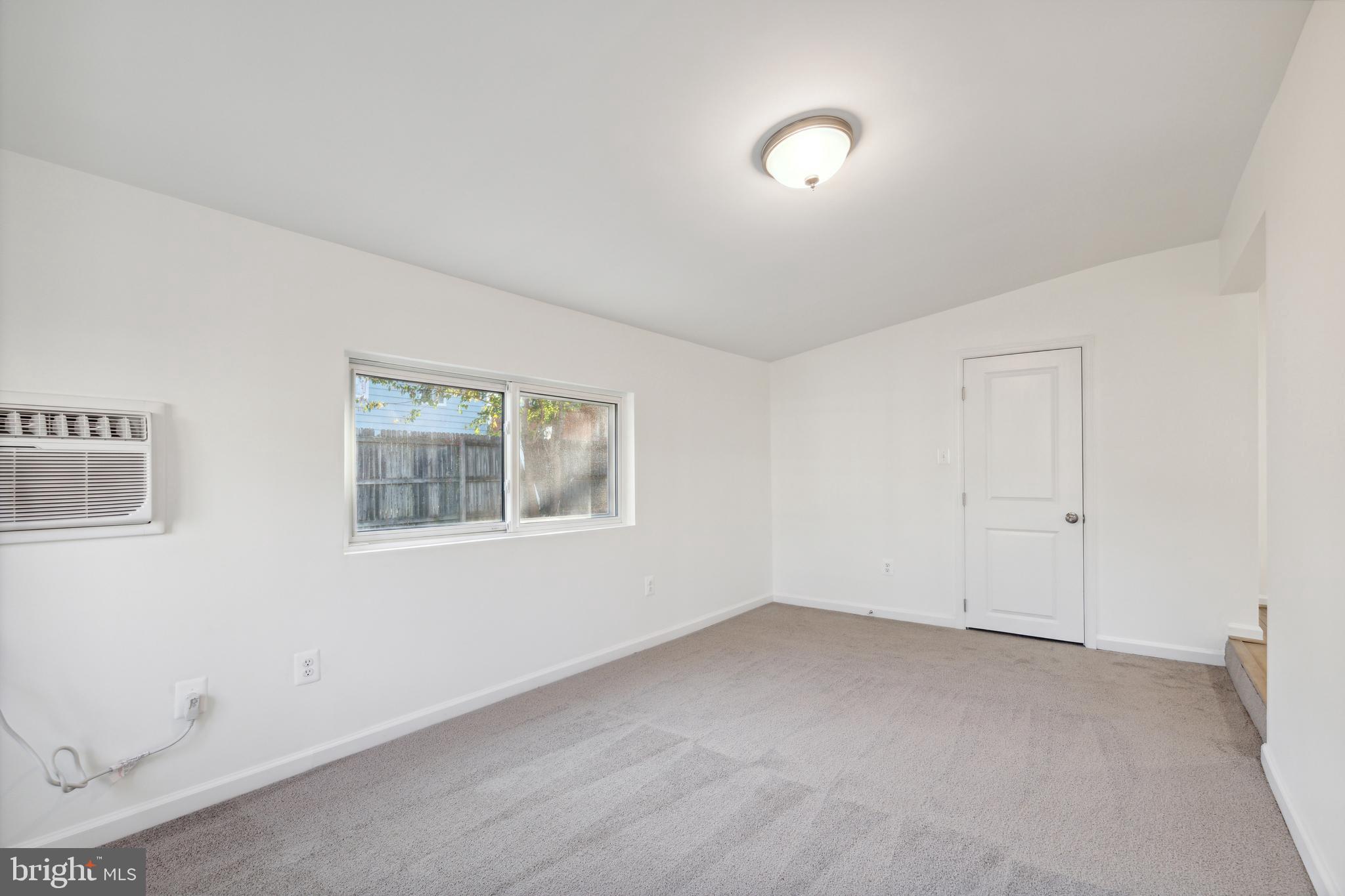 LE VELLE HEIGHTS - Residential