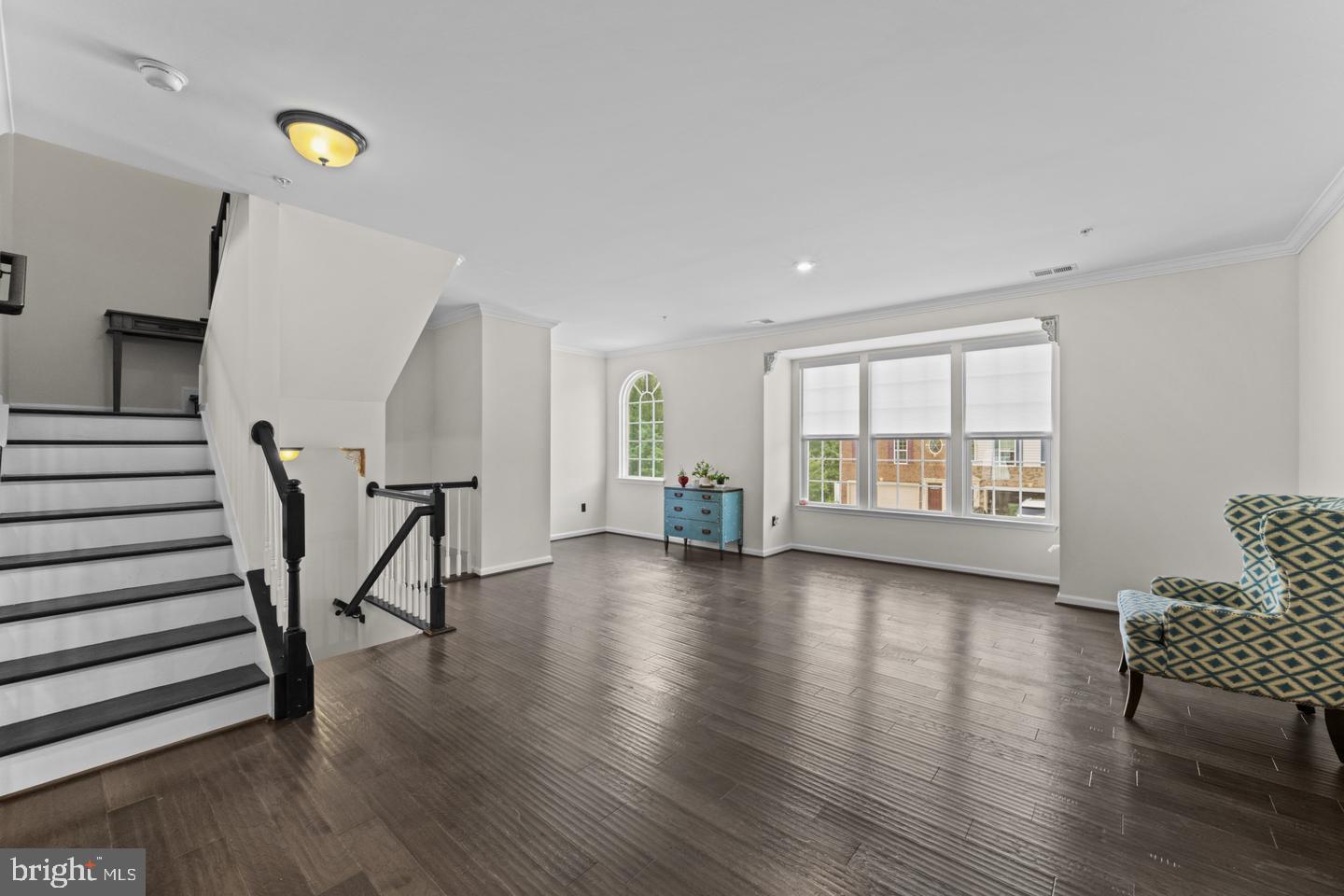 1305 DICKINSON COURT