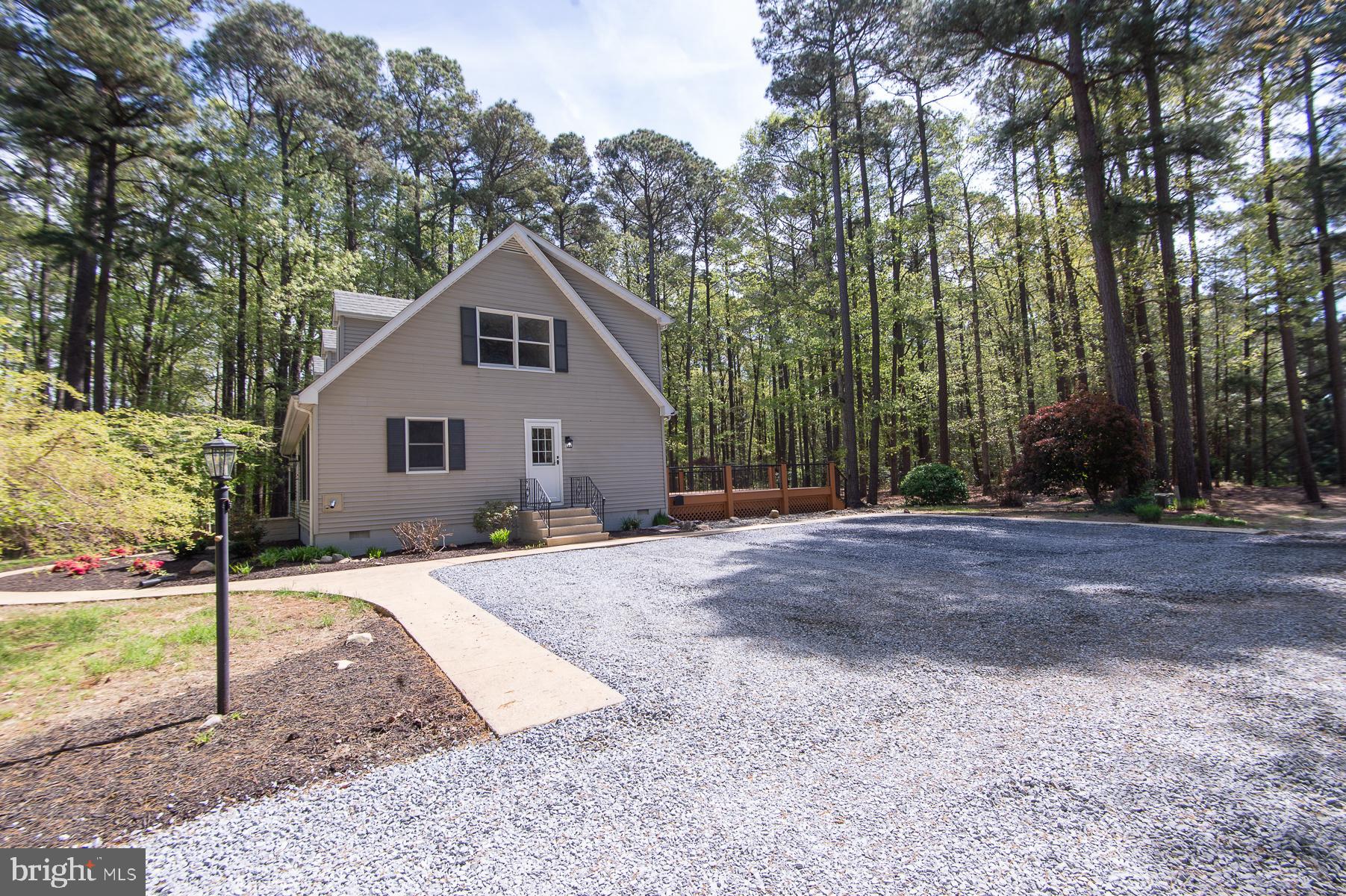 ROSS NECK - Residential