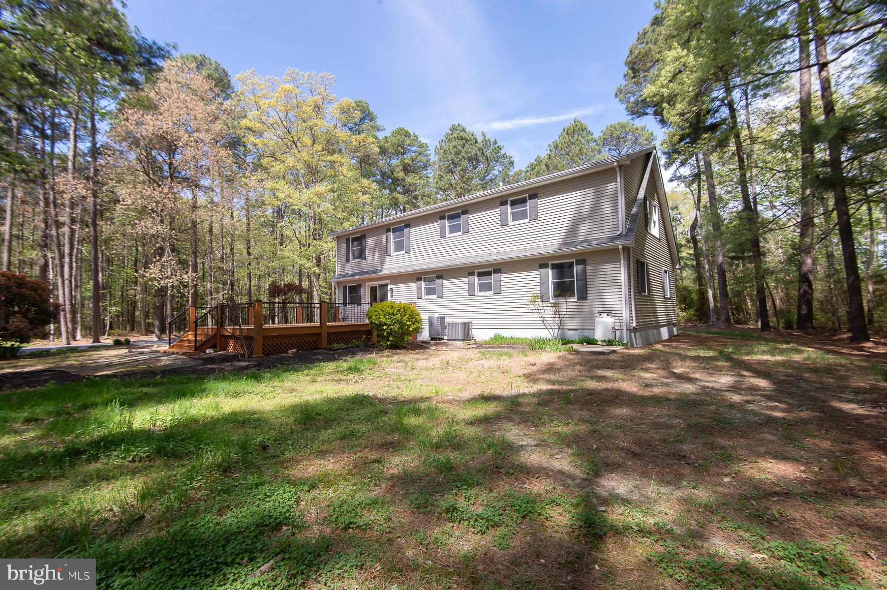 ROSS NECK - Residential