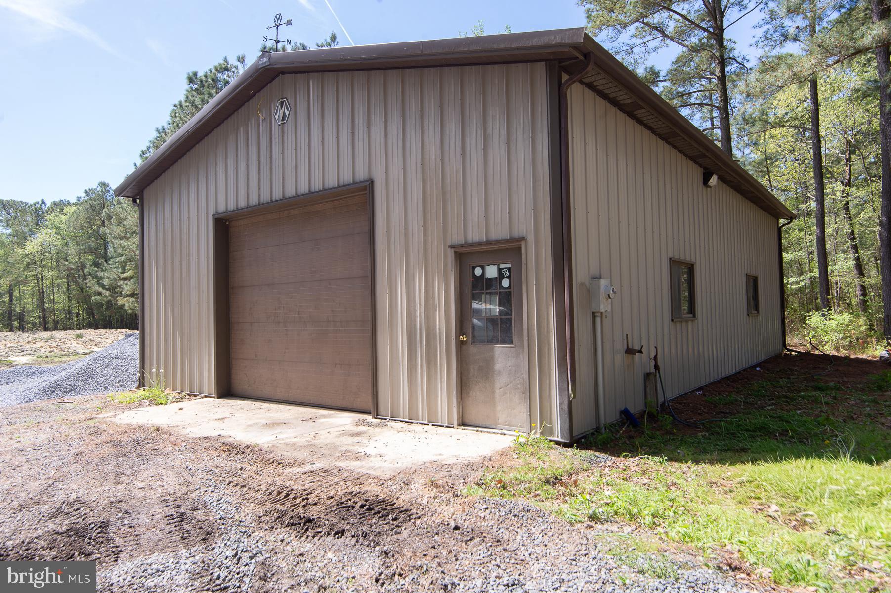 ROSS NECK - Residential