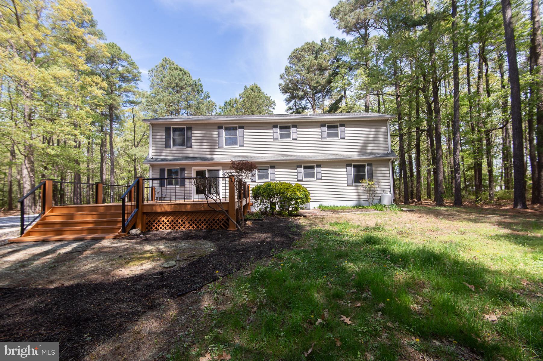 ROSS NECK - Residential