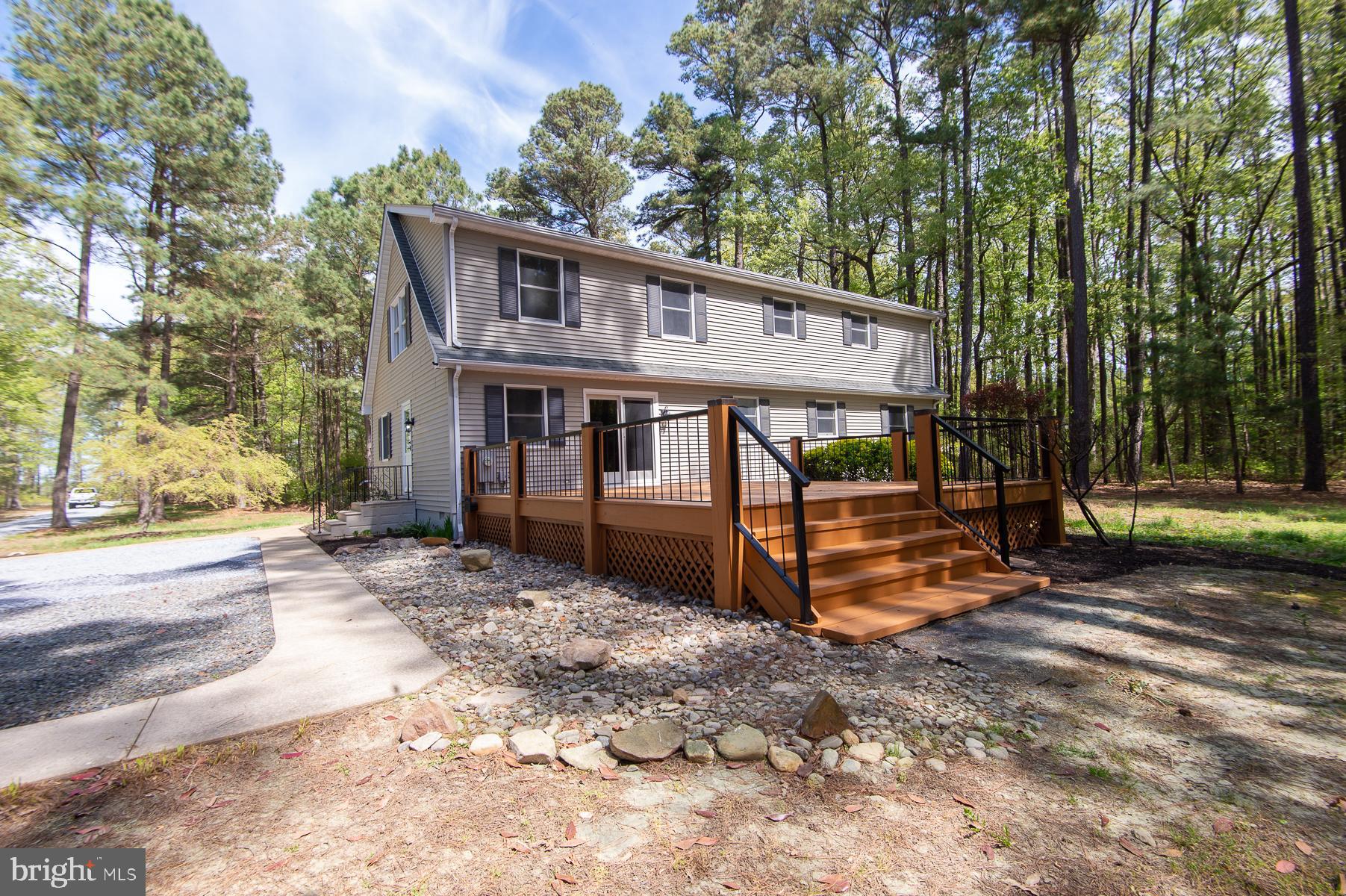 ROSS NECK - Residential