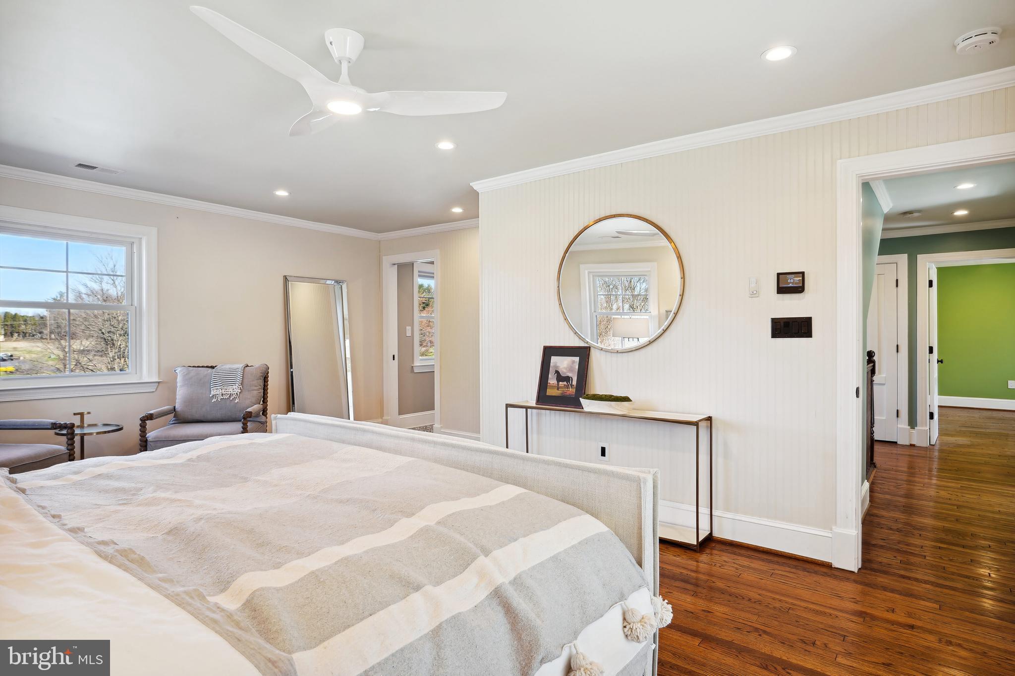 SKYLINE MANOR - Residential