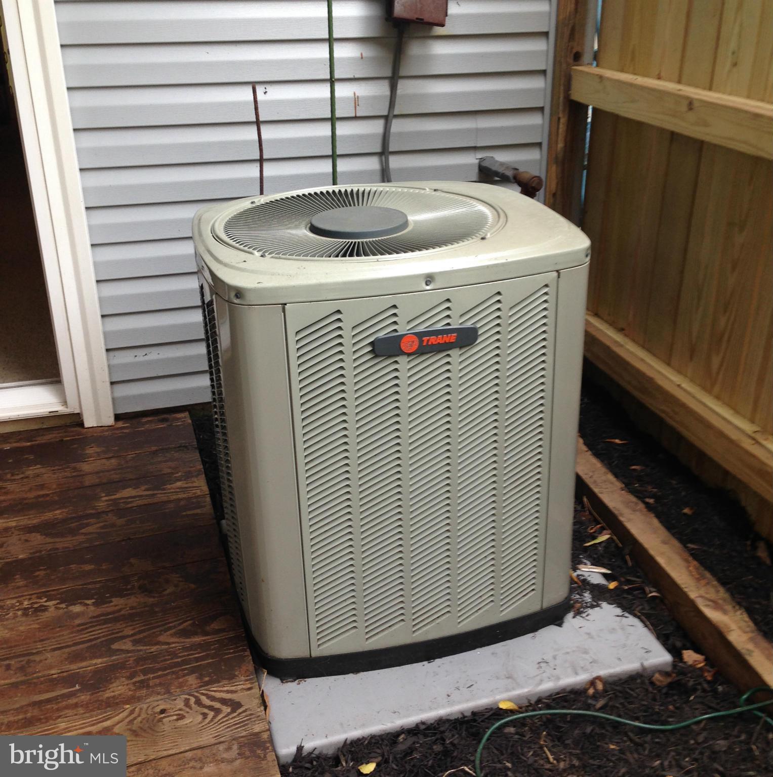 LONDON TOWN WEST - Residential