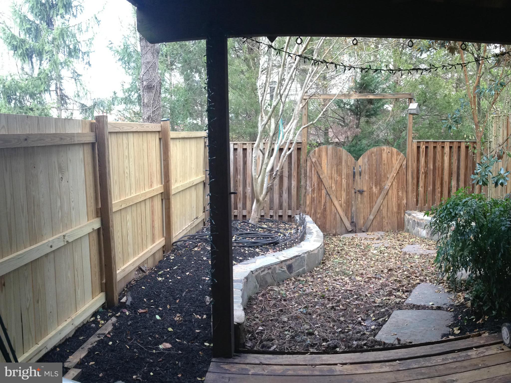 LONDON TOWN WEST - Residential