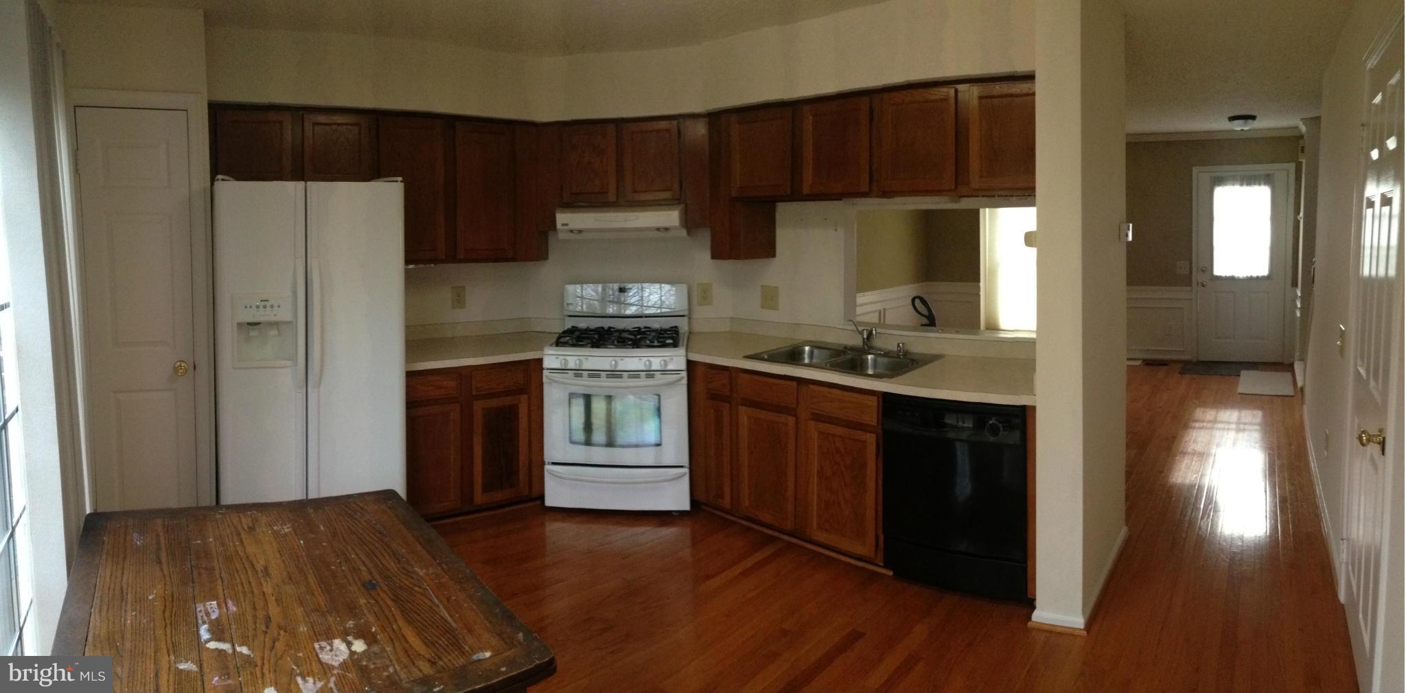 LONDON TOWN WEST - Residential