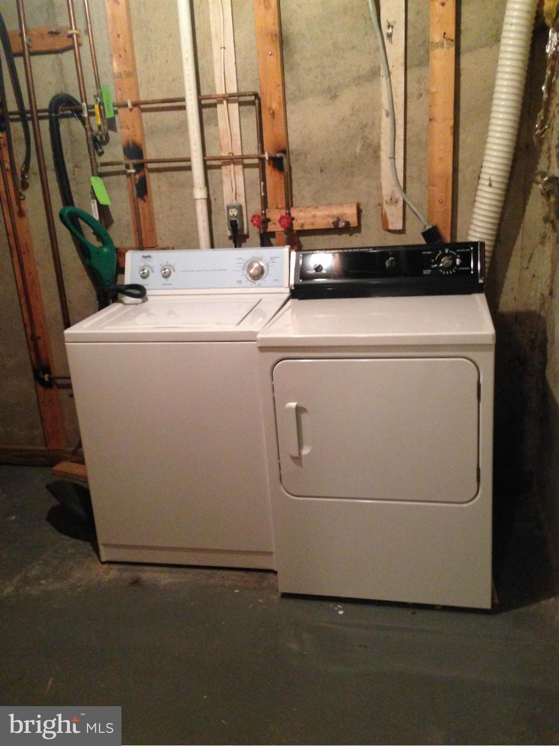 LONDON TOWN WEST - Residential