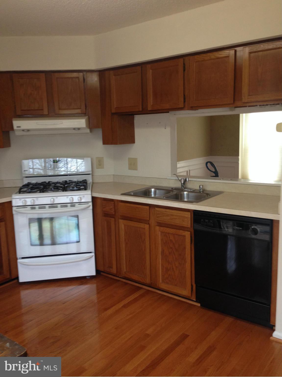 LONDON TOWN WEST - Residential