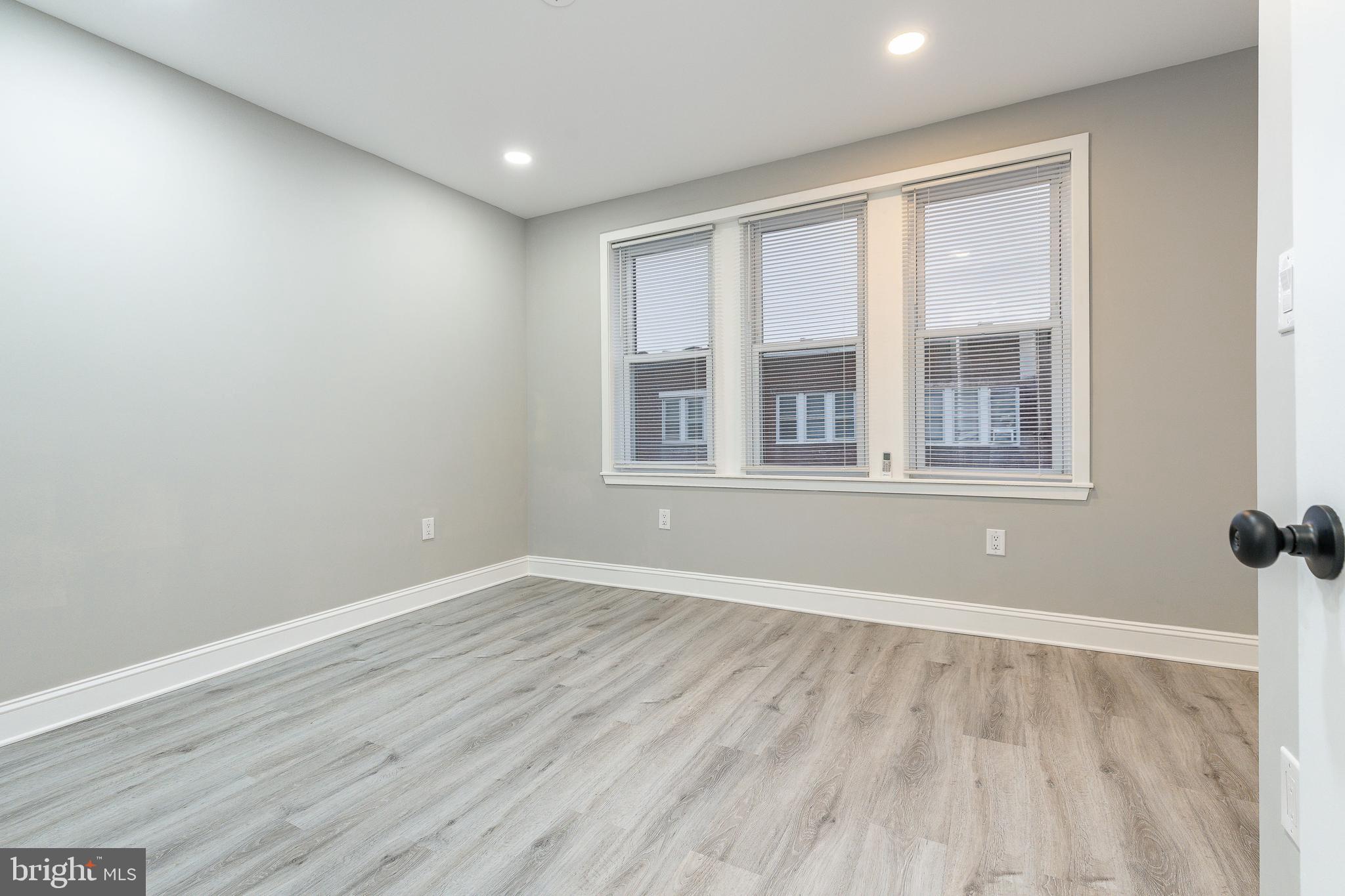 FRANKFORD - Residential