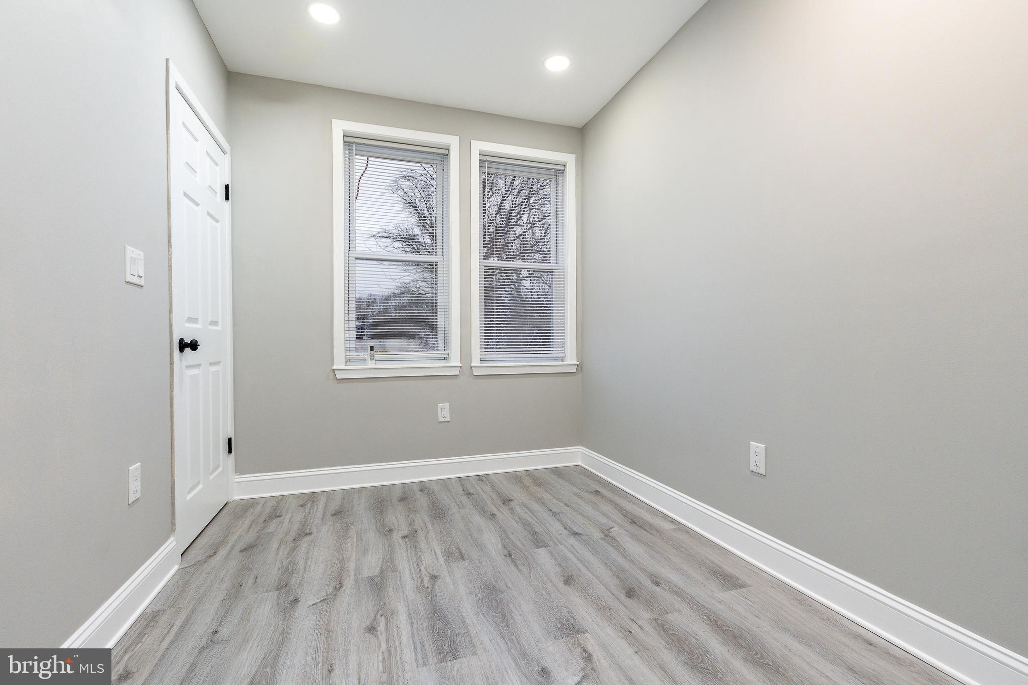 FRANKFORD - Residential