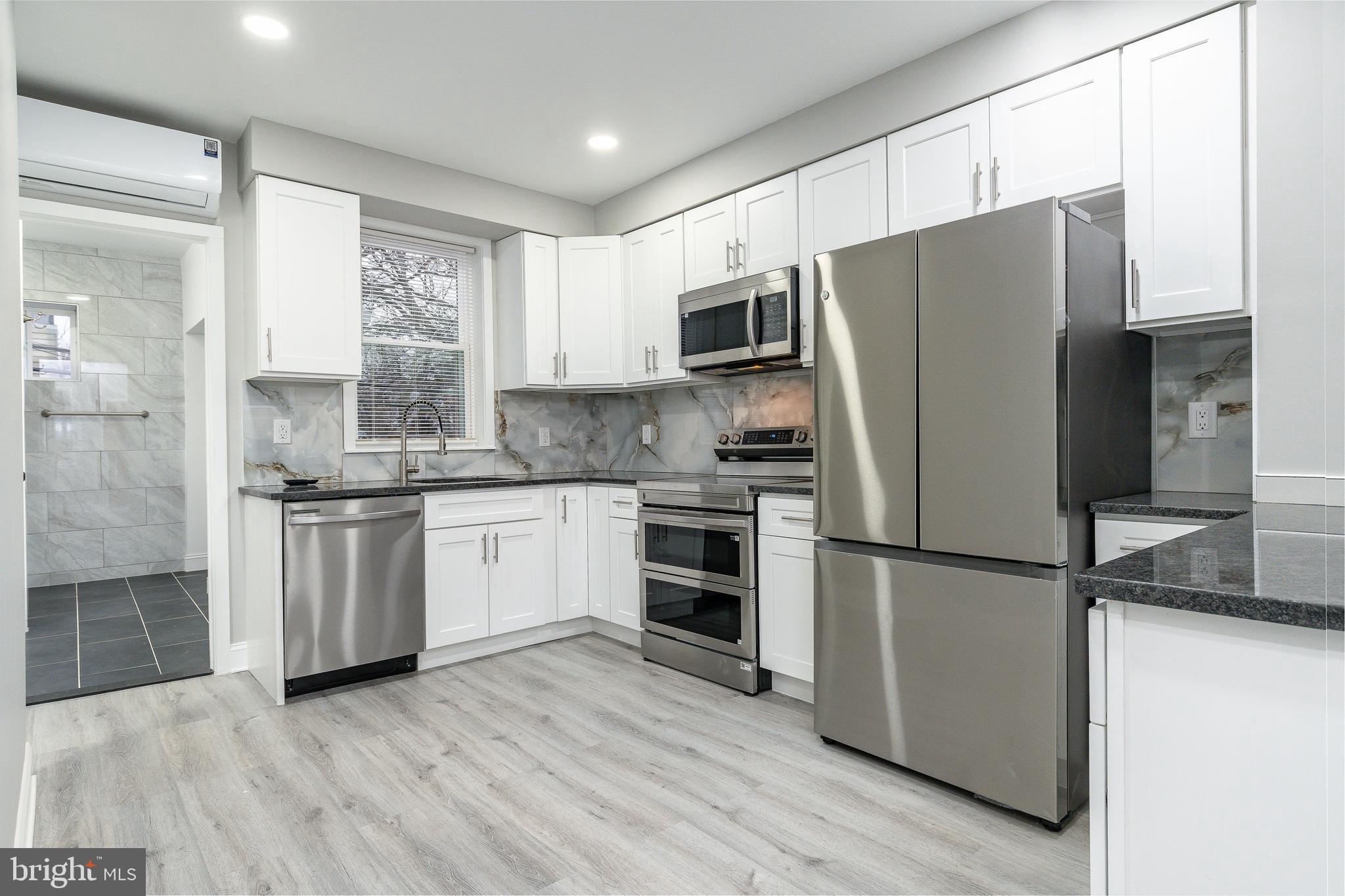 FRANKFORD - Residential