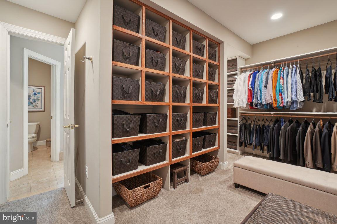 ROCKVILLE TOWN SQUARE - Residential