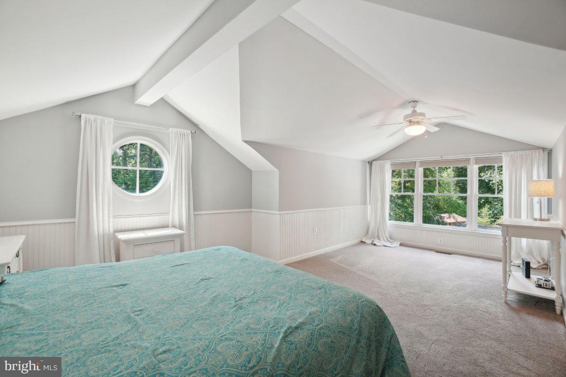 ROCKVILLE TOWN SQUARE - Residential