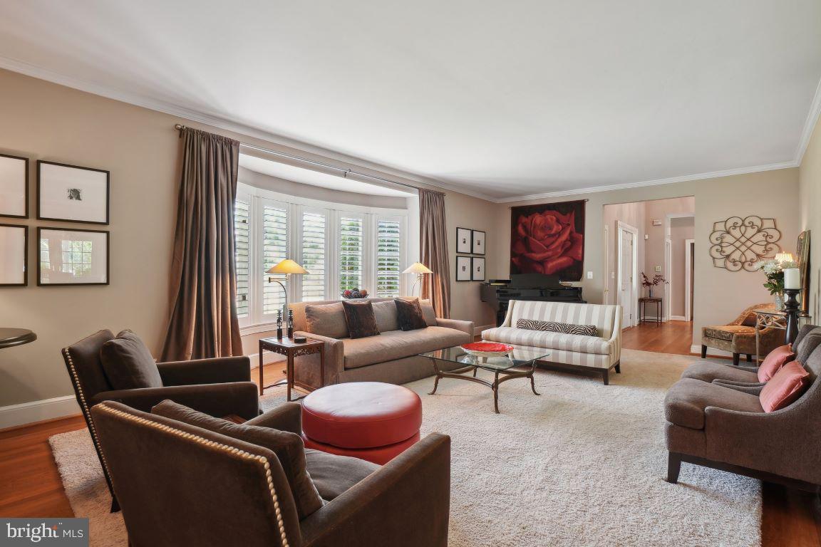 ROCKVILLE TOWN SQUARE - Residential