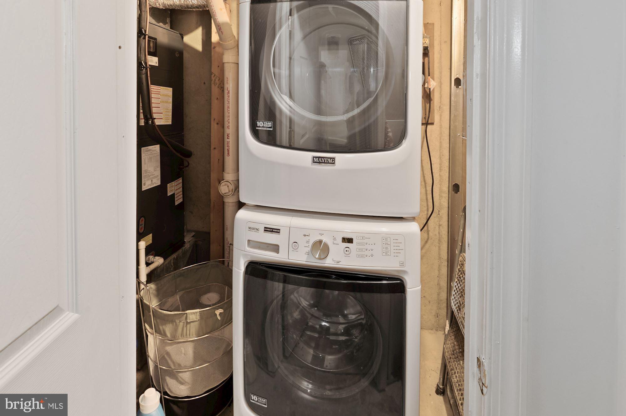 OAKWOOD COMMONS AT BURKE - Residential