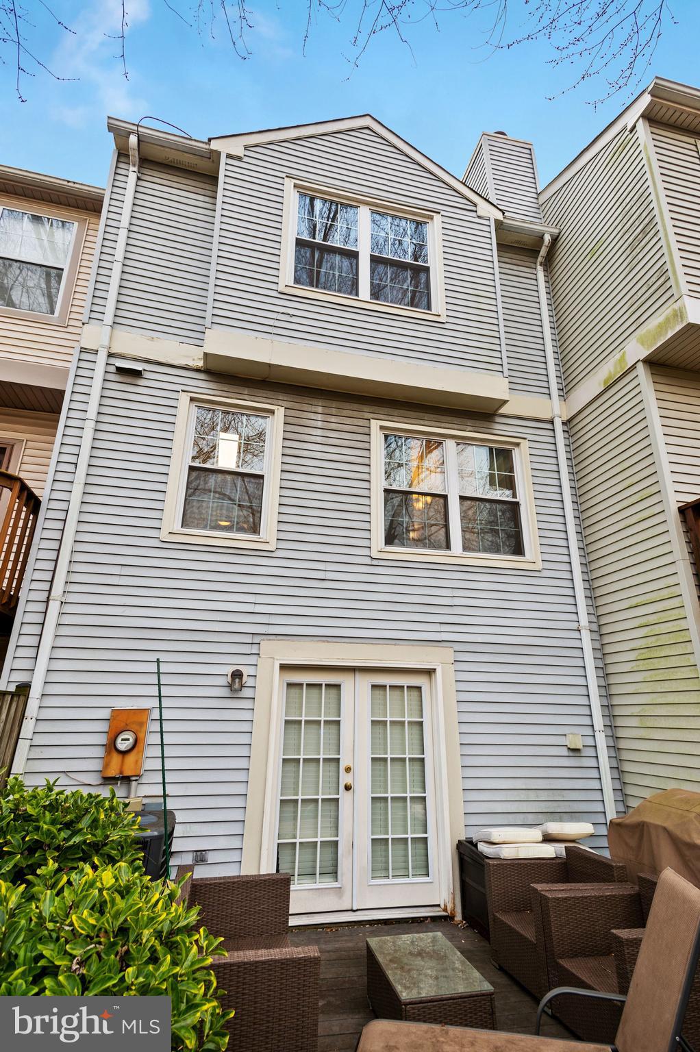 OAKWOOD COMMONS AT BURKE - Residential