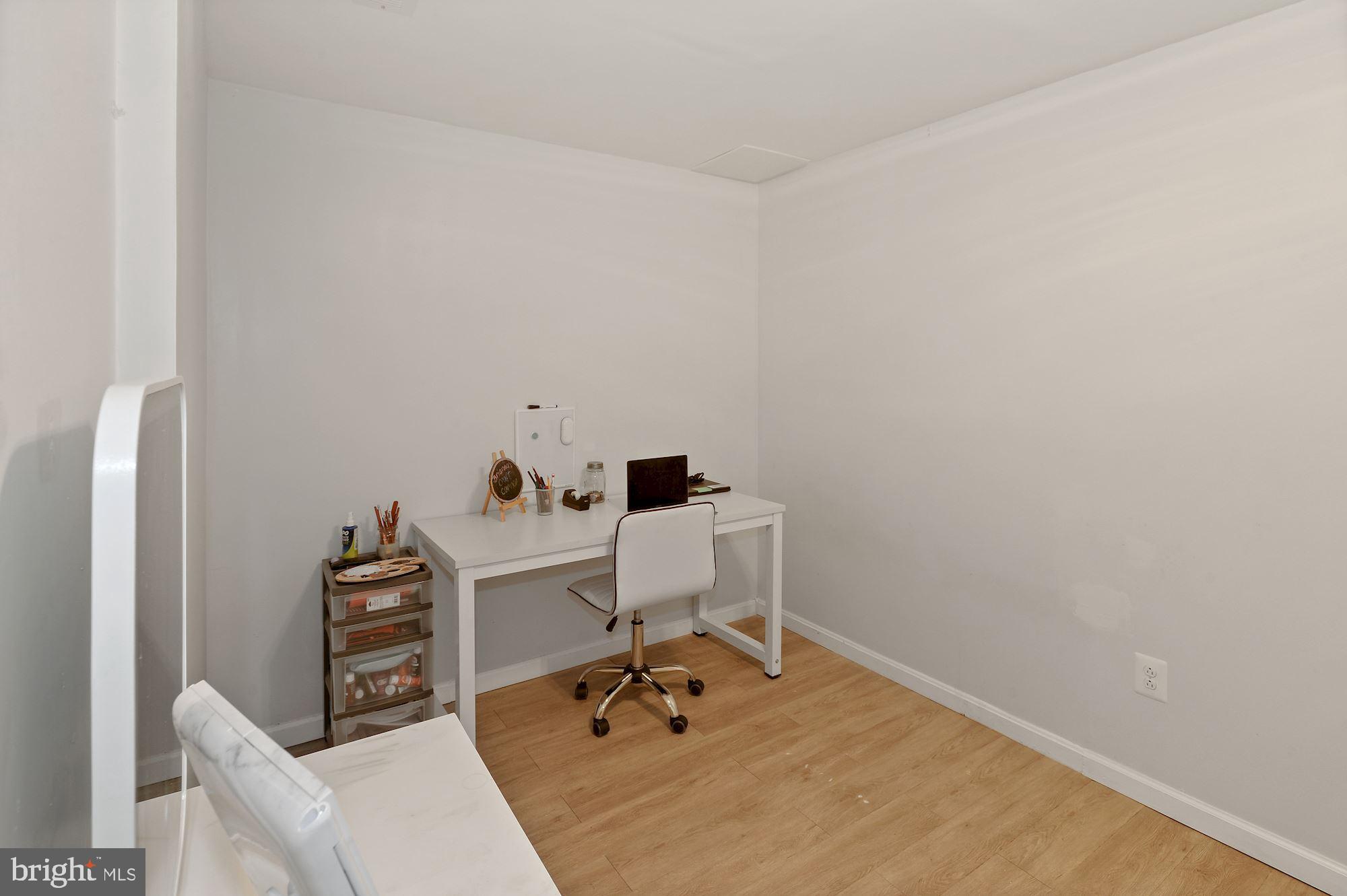 OAKWOOD COMMONS AT BURKE - Residential