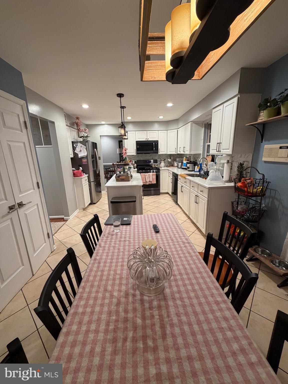 BLOOMS CROSSING - Residential