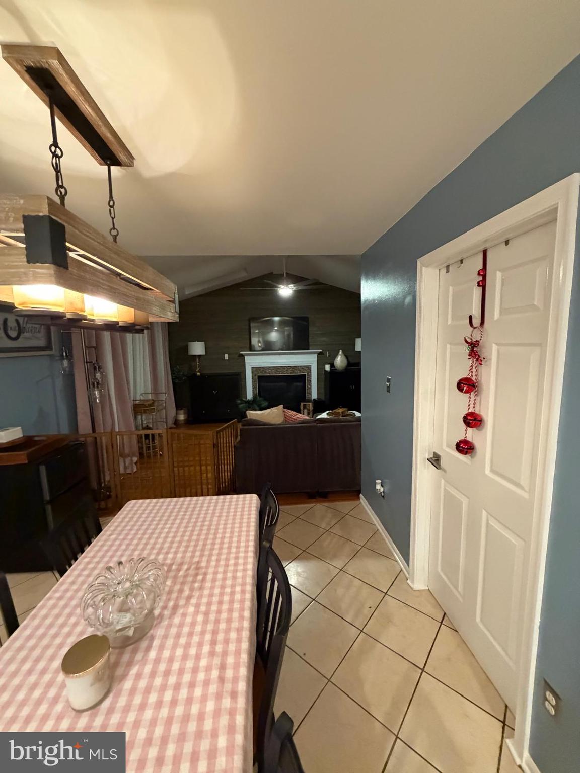 BLOOMS CROSSING - Residential