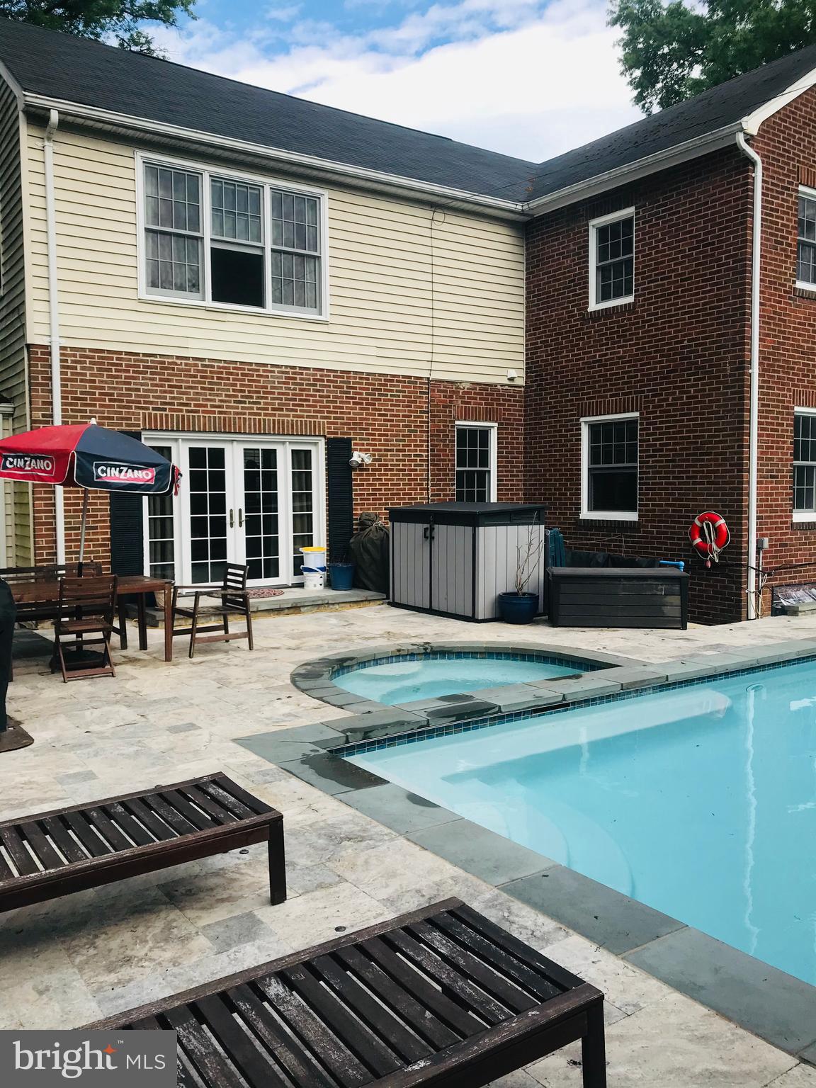 WAYCROFT WOODLAWN - Residential Lease