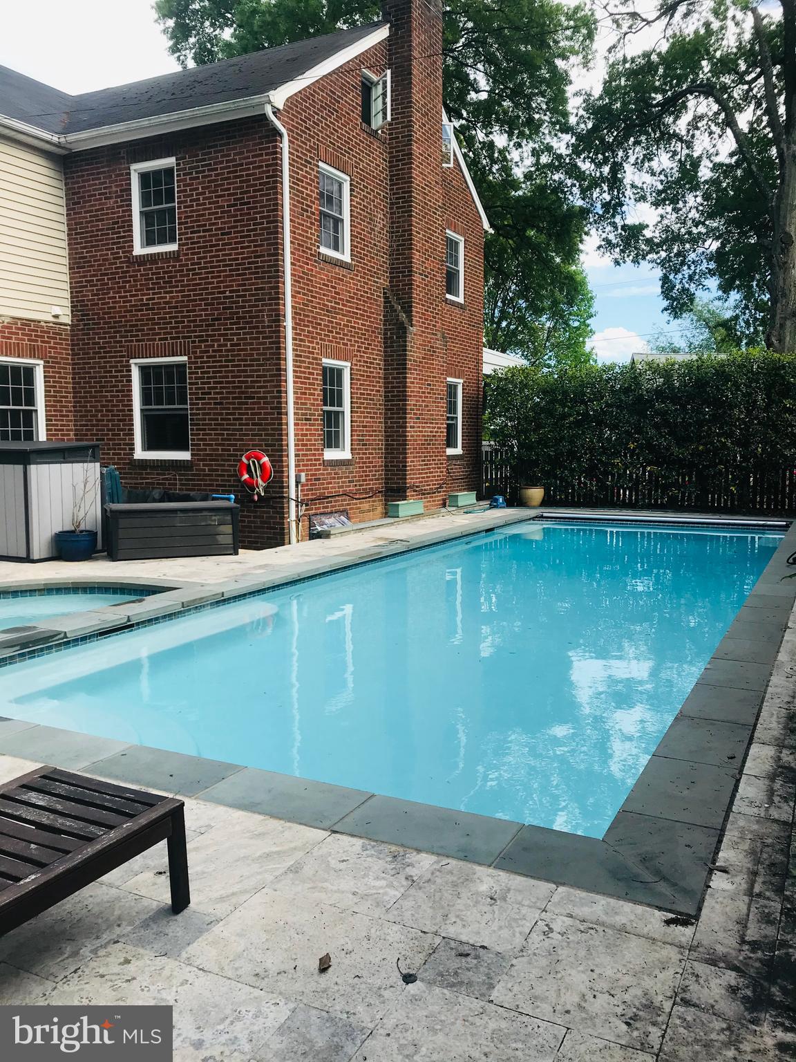 WAYCROFT WOODLAWN - Residential Lease