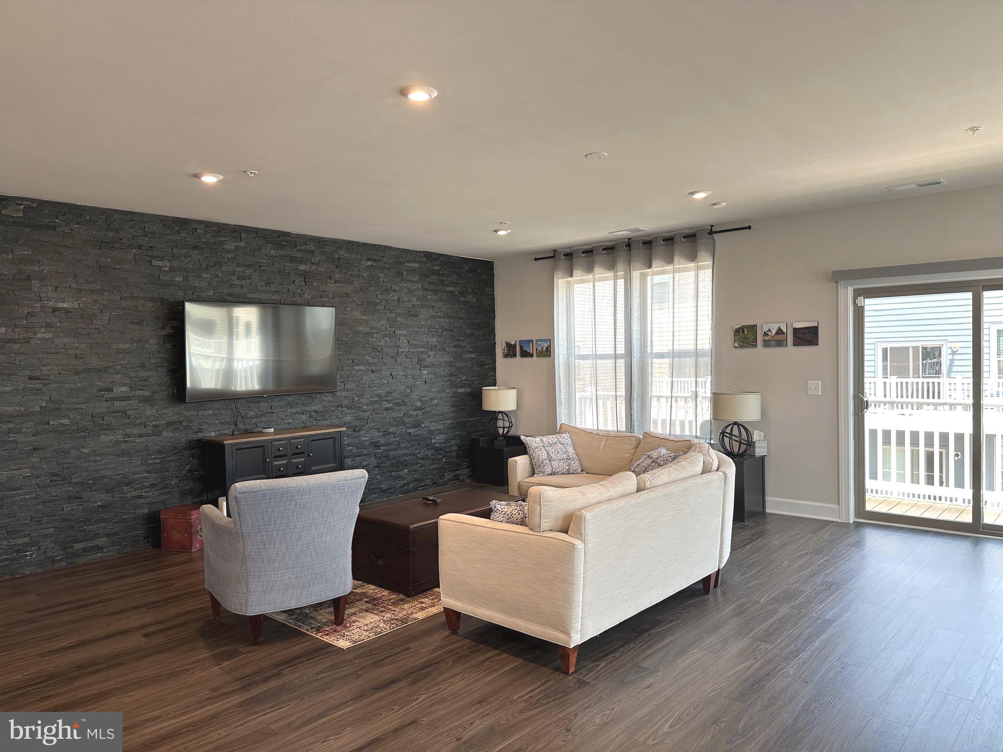 THE LANDING AT CANNON BRANCH - Residential