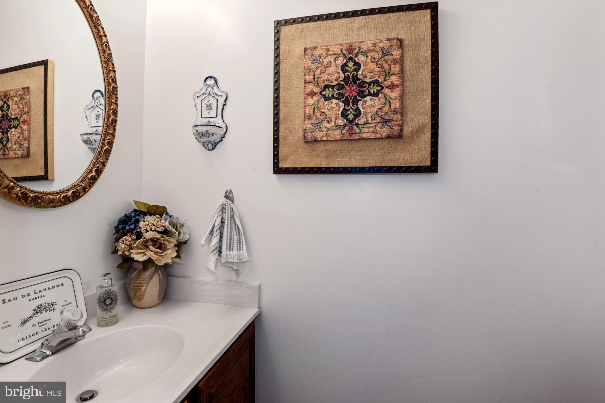 SILENTREE OF TYSONS - Residential Lease