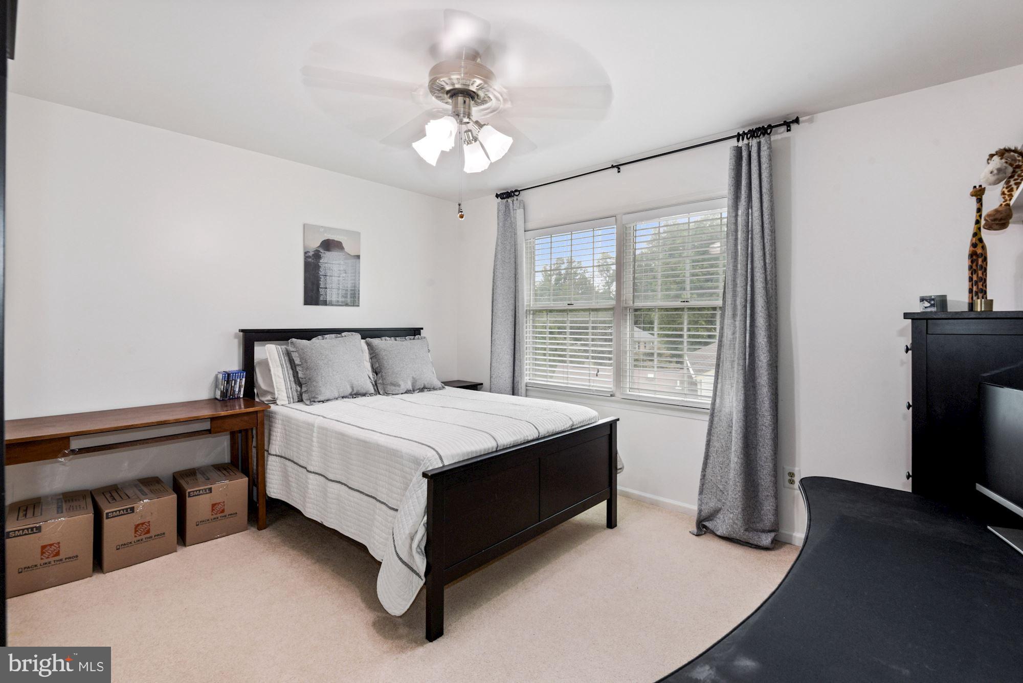 SILENTREE OF TYSONS - Residential Lease