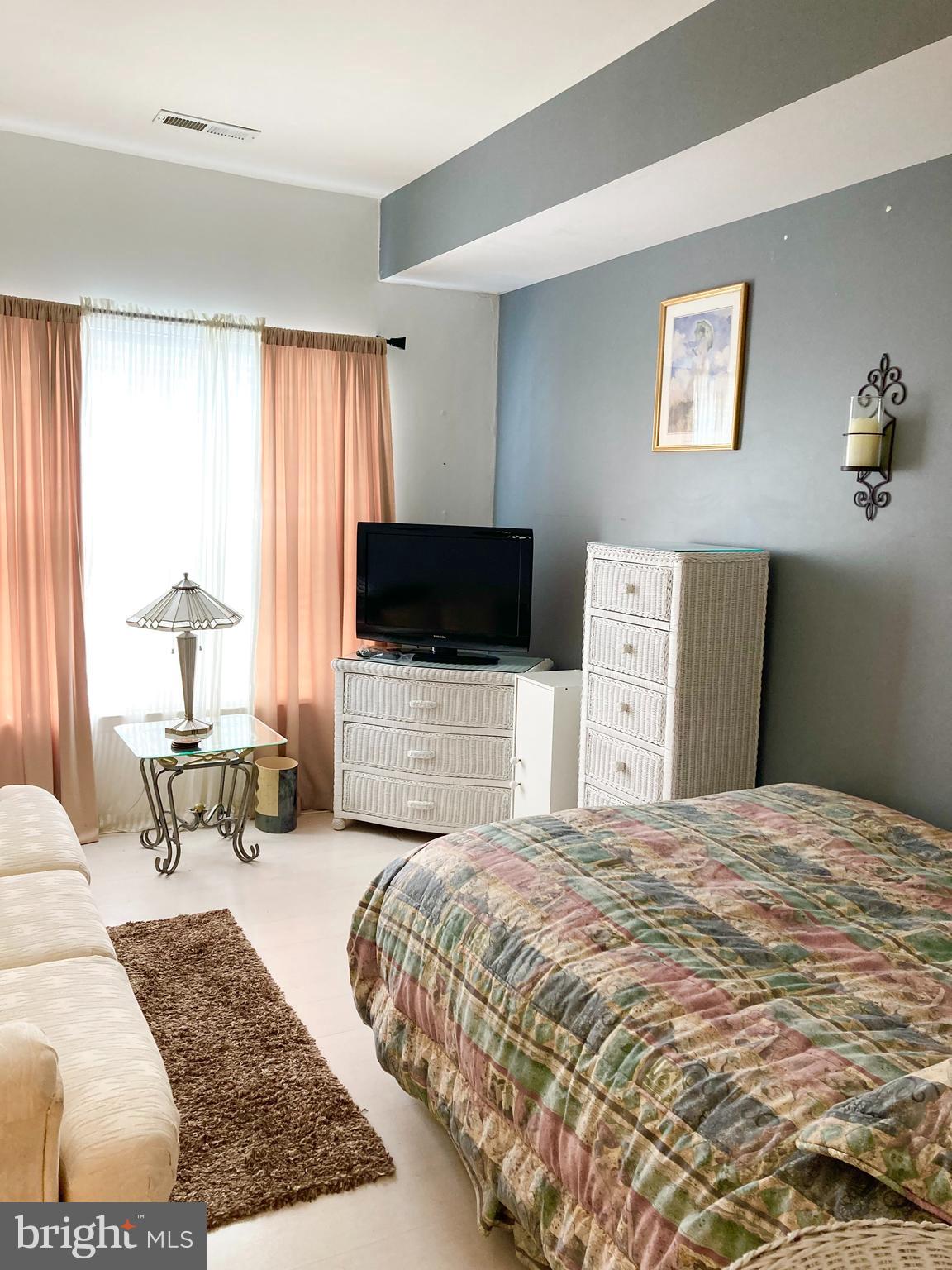 CHANCELLORS COURT CONDOMINIUMS - Residential