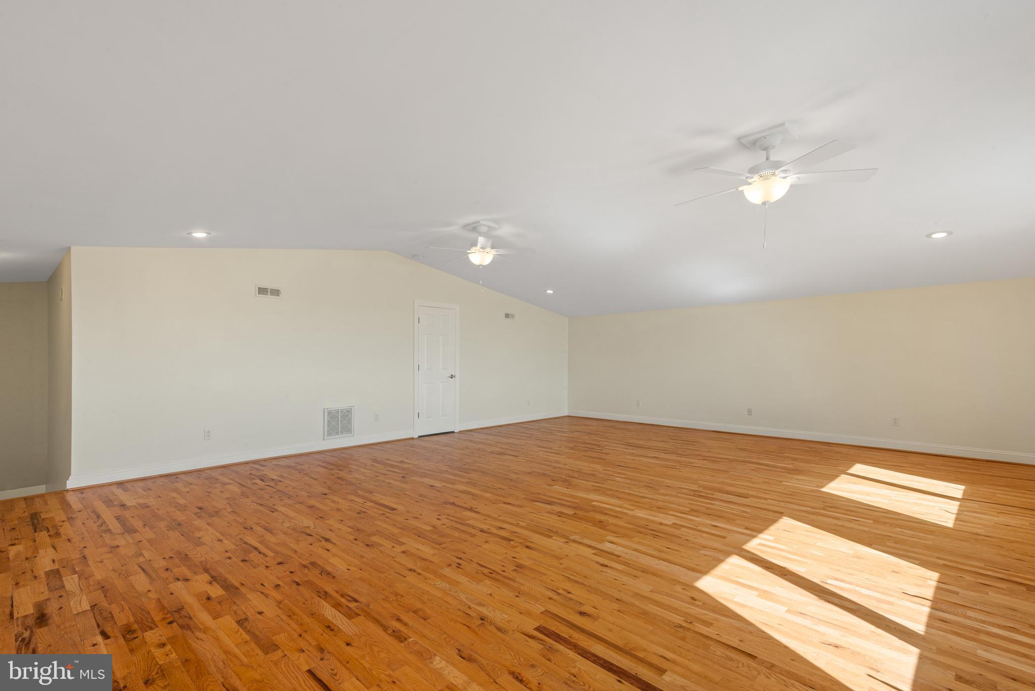 OWINGS BEACH - Residential Lease