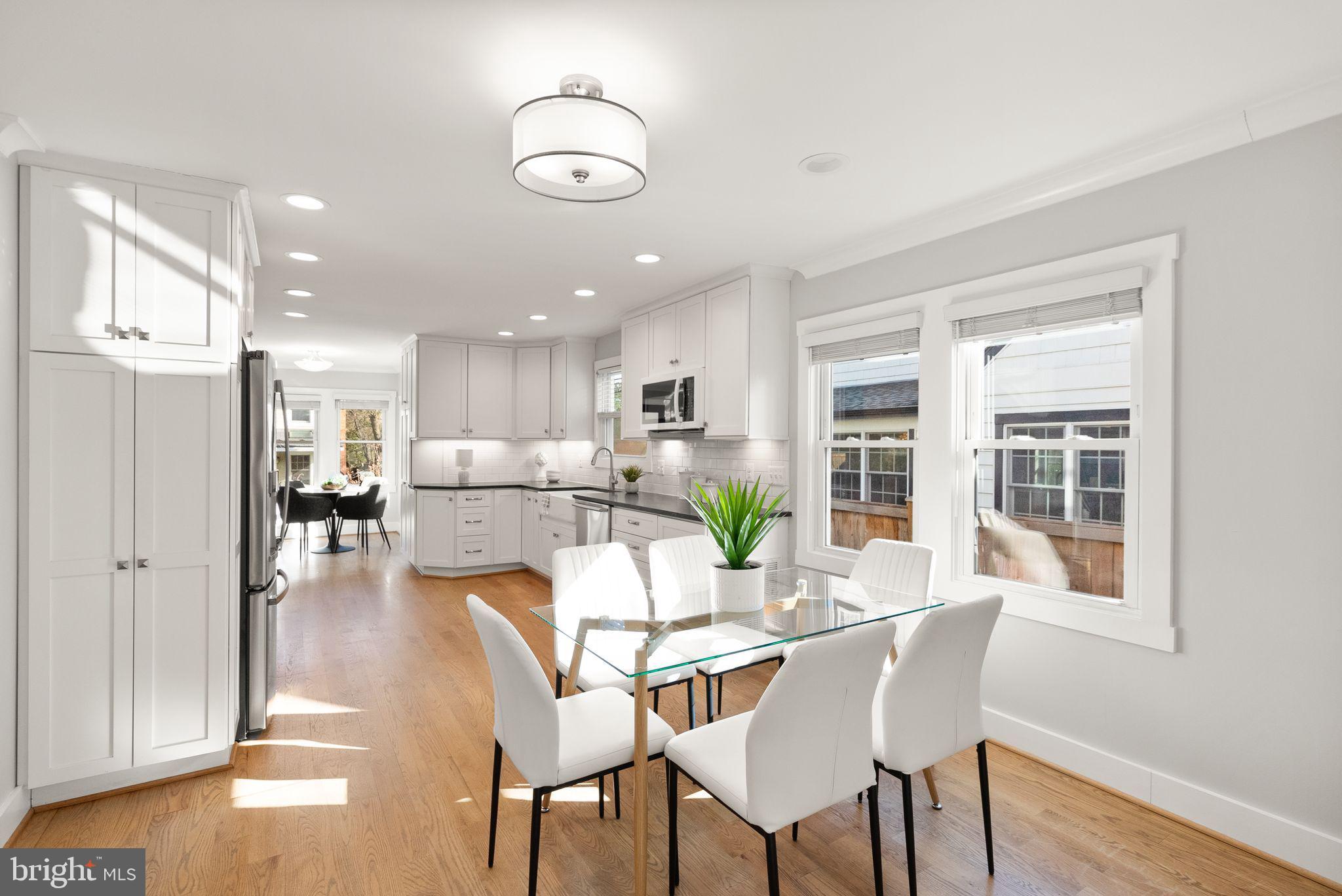 VIRGINIA SQUARE - Residential