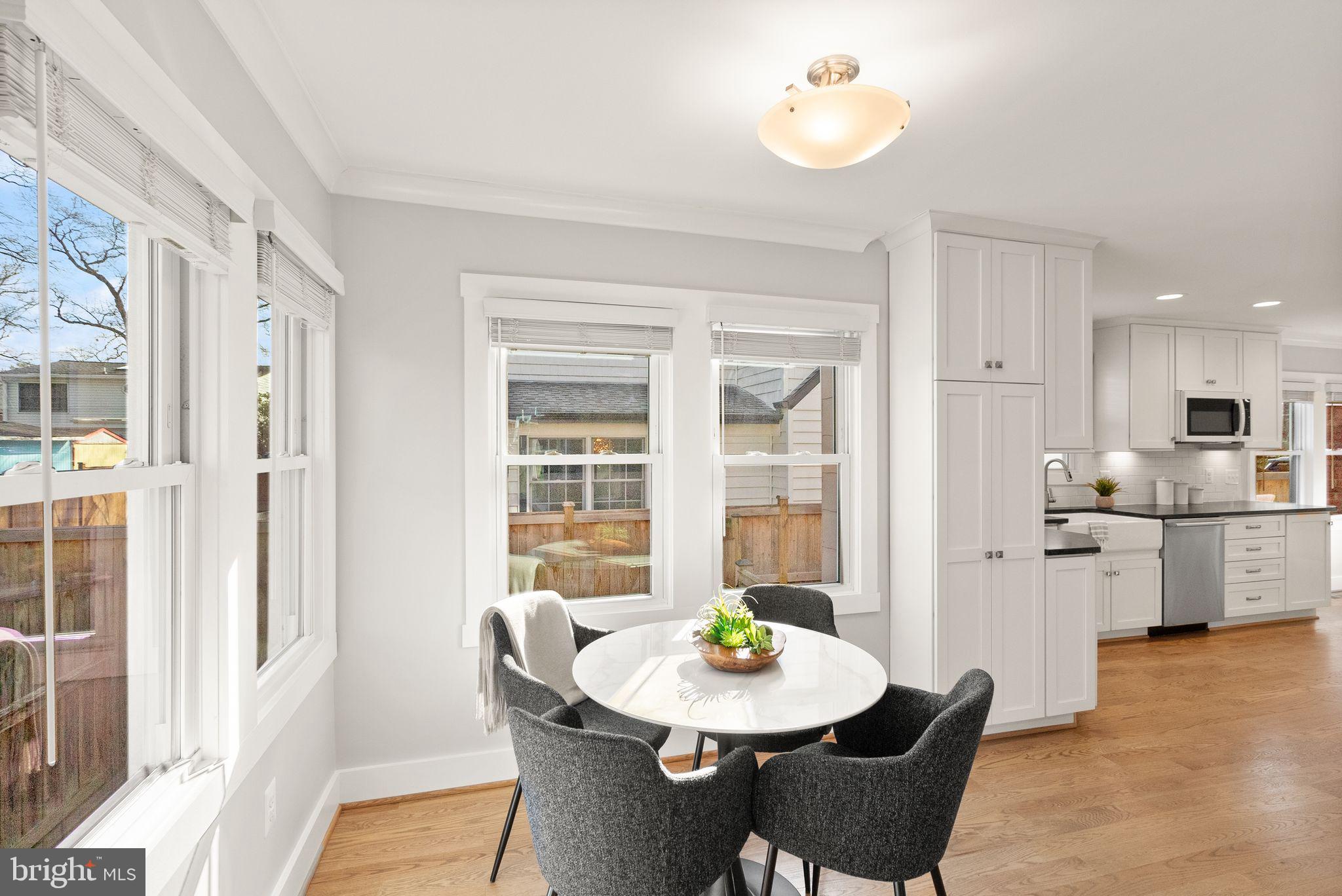 VIRGINIA SQUARE - Residential